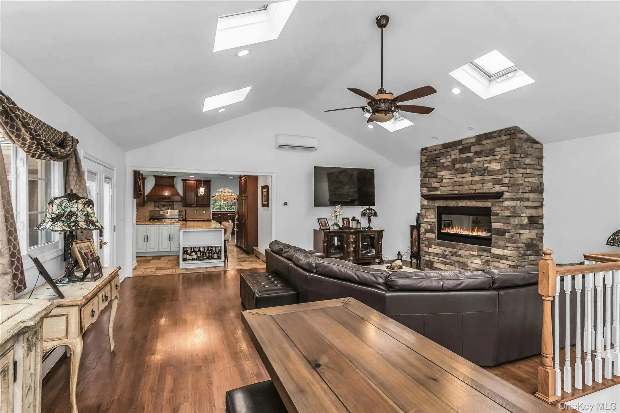 39 Kennedy Drive, Oyster Bay, NY, 7 Bedrooms Bedrooms, 14 Rooms Rooms,4 BathroomsBathrooms,Residential,For Rent,Kennedy,0,1023275 39 Kennedy Drive, Oyster Bay, NY, 7 Bedrooms Bedrooms, 14 Rooms Rooms,4 BathroomsBathrooms,Residential,For Rent,Kennedy,0,1023275