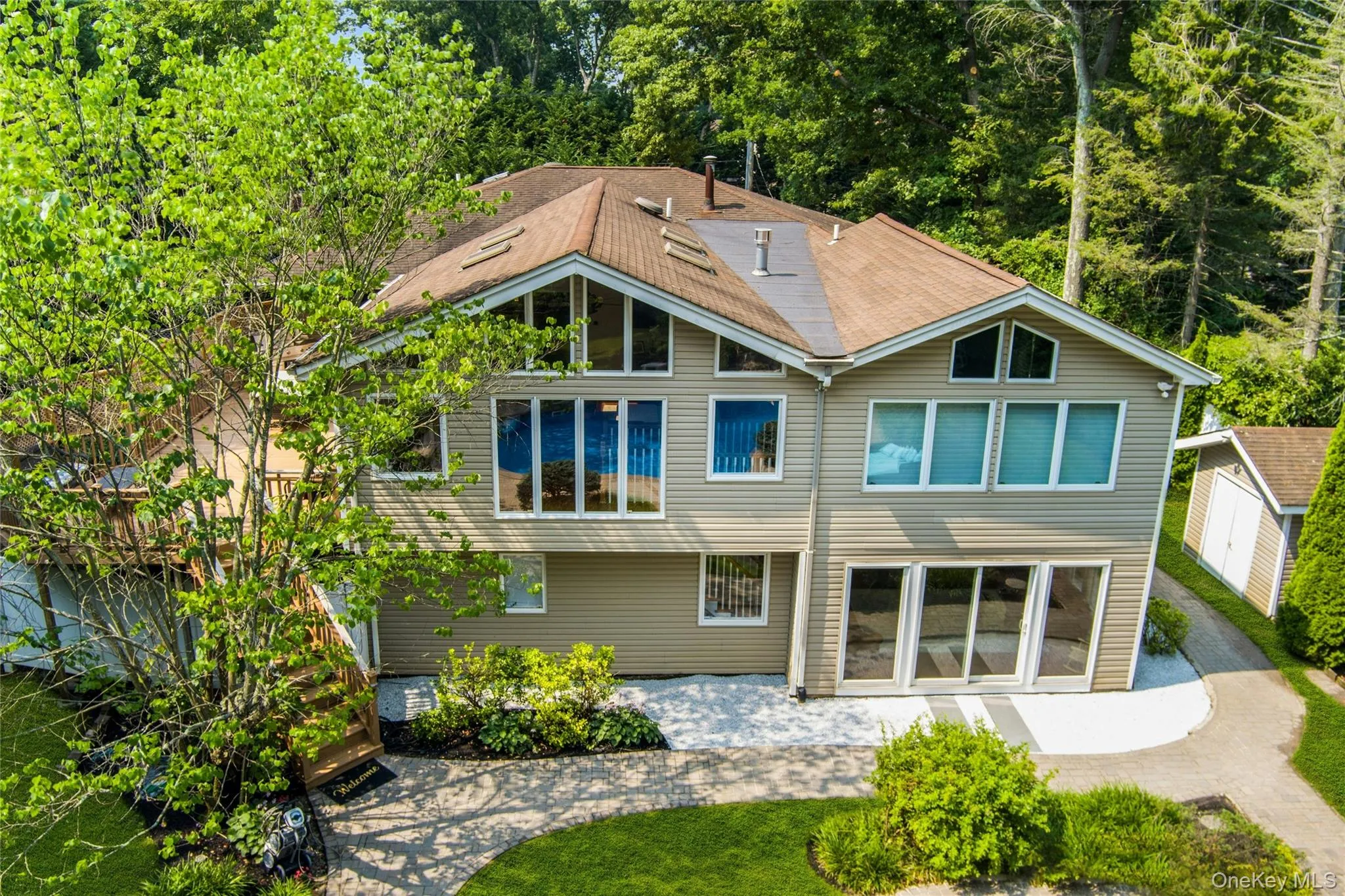 39 Kennedy Drive, Oyster Bay, NY, 7 Bedrooms Bedrooms, 14 Rooms Rooms,4 BathroomsBathrooms,Residential,For Rent,Kennedy,0,1023275 39 Kennedy Drive, Oyster Bay, NY, 7 Bedrooms Bedrooms, 14 Rooms Rooms,4 BathroomsBathrooms,Residential,For Rent,Kennedy,0,1023275