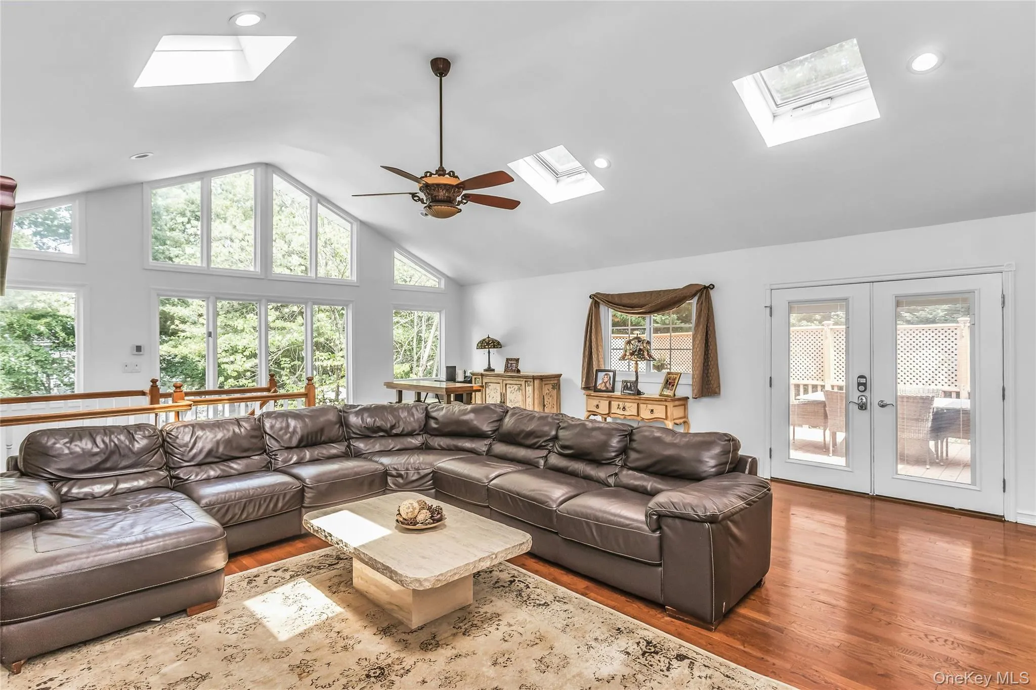 39 Kennedy Drive, Oyster Bay, NY, 7 Bedrooms Bedrooms, 14 Rooms Rooms,4 BathroomsBathrooms,Residential,For Rent,Kennedy,0,1023275 39 Kennedy Drive, Oyster Bay, NY, 7 Bedrooms Bedrooms, 14 Rooms Rooms,4 BathroomsBathrooms,Residential,For Rent,Kennedy,0,1023275