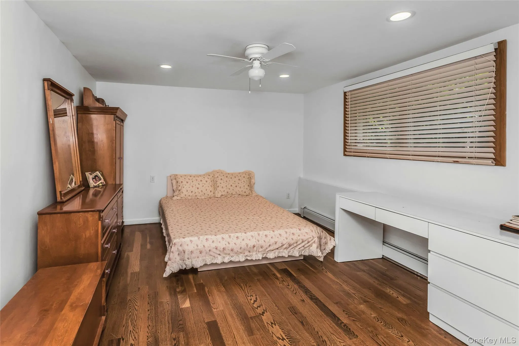 39 Kennedy Drive, Oyster Bay, NY, 7 Bedrooms Bedrooms, 14 Rooms Rooms,4 BathroomsBathrooms,Residential,For Rent,Kennedy,0,1023275 39 Kennedy Drive, Oyster Bay, NY, 7 Bedrooms Bedrooms, 14 Rooms Rooms,4 BathroomsBathrooms,Residential,For Rent,Kennedy,0,1023275