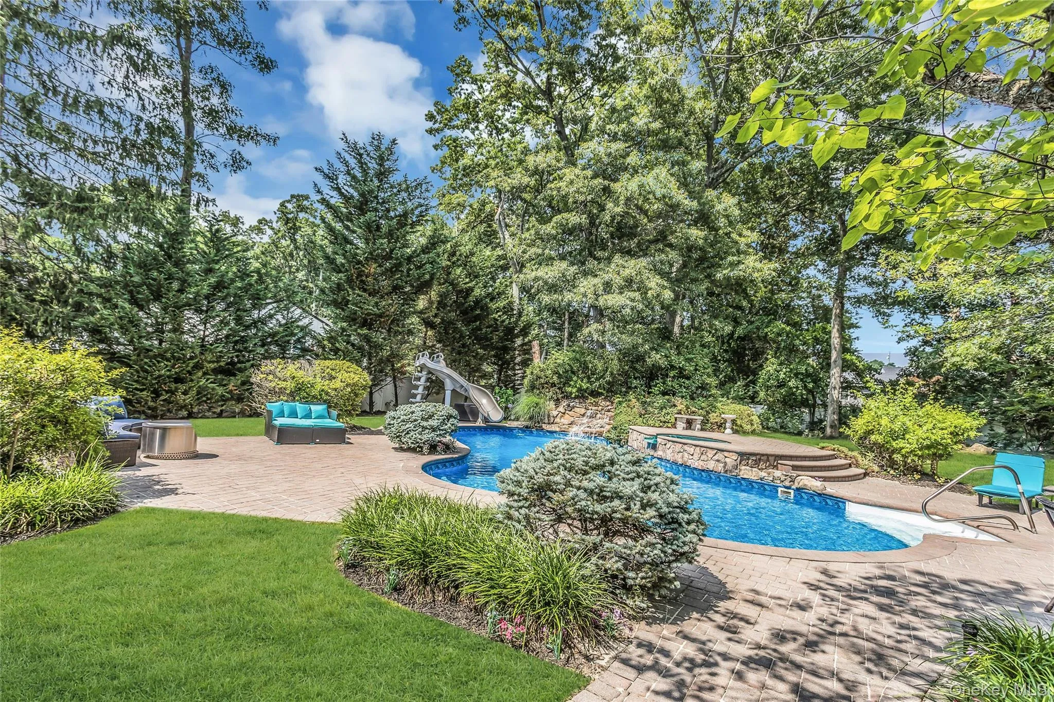 39 Kennedy Drive, Oyster Bay, NY, 7 Bedrooms Bedrooms, 14 Rooms Rooms,4 BathroomsBathrooms,Residential,For Rent,Kennedy,0,1023275 39 Kennedy Drive, Oyster Bay, NY, 7 Bedrooms Bedrooms, 14 Rooms Rooms,4 BathroomsBathrooms,Residential,For Rent,Kennedy,0,1023275
