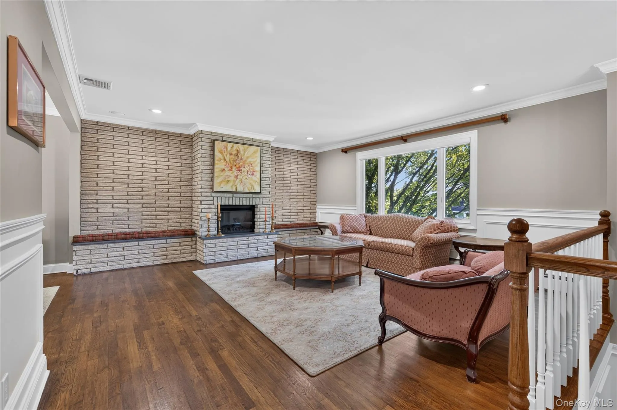 Electric fireplace. Electric fireplace.