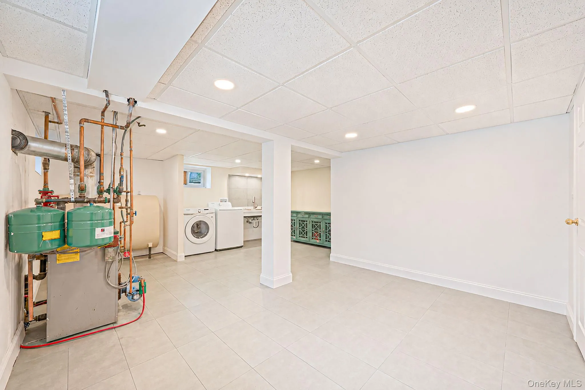 9 Stuart Drive, Oyster Bay, NY, 4 Bedrooms Bedrooms, 8 Rooms Rooms,2 BathroomsBathrooms,Residential,For Rent,Stuart,0,1023281 9 Stuart Drive, Oyster Bay, NY, 4 Bedrooms Bedrooms, 8 Rooms Rooms,2 BathroomsBathrooms,Residential,For Rent,Stuart,0,1023281