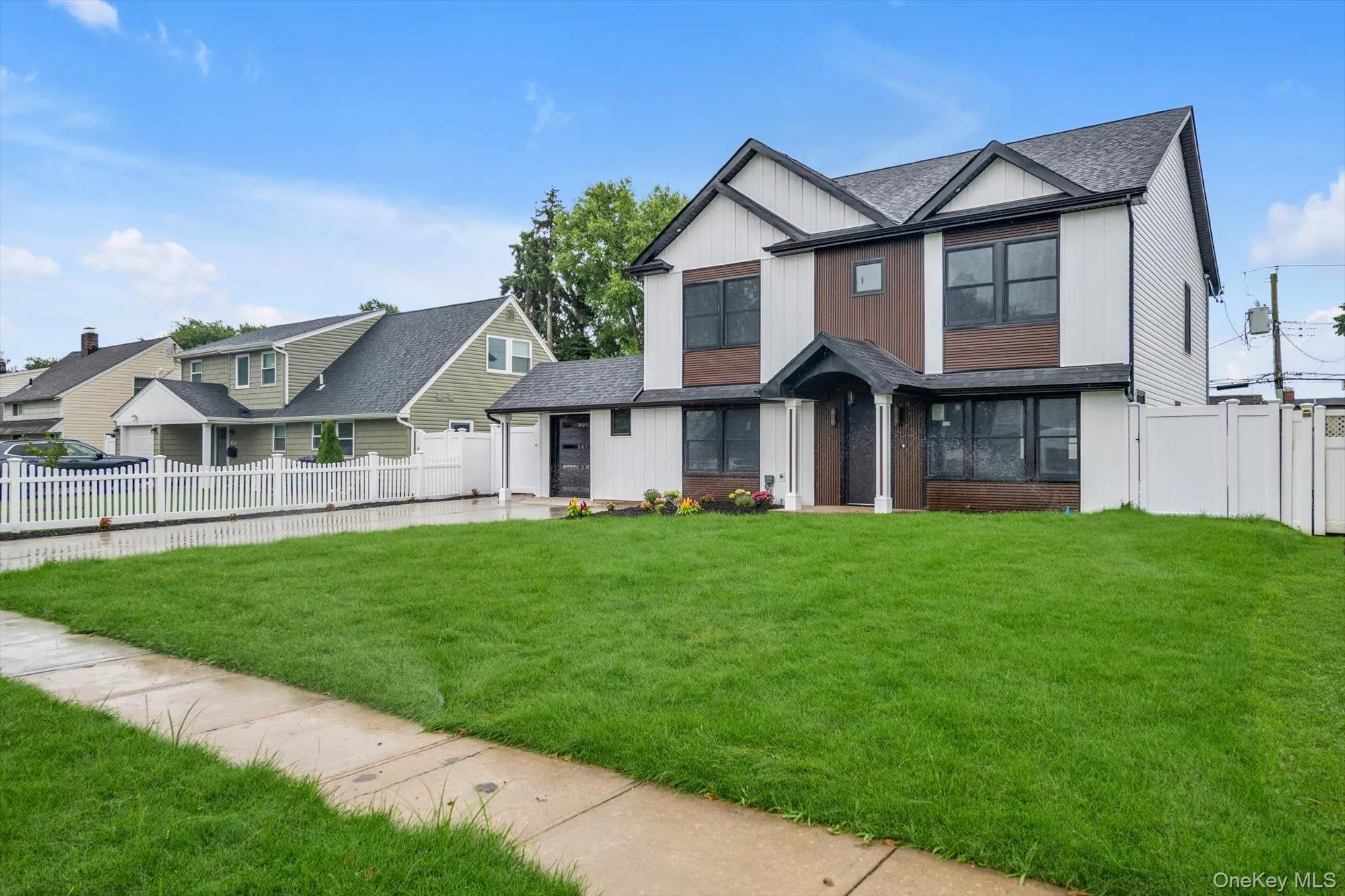 26 Gleaner Lane, Hempstead, NY, 5 Bedrooms Bedrooms, 11 Rooms Rooms,3 BathroomsBathrooms,Residential,For Rent,Gleaner,0,1023290 26 Gleaner Lane, Hempstead, NY, 5 Bedrooms Bedrooms, 11 Rooms Rooms,3 BathroomsBathrooms,Residential,For Rent,Gleaner,0,1023290