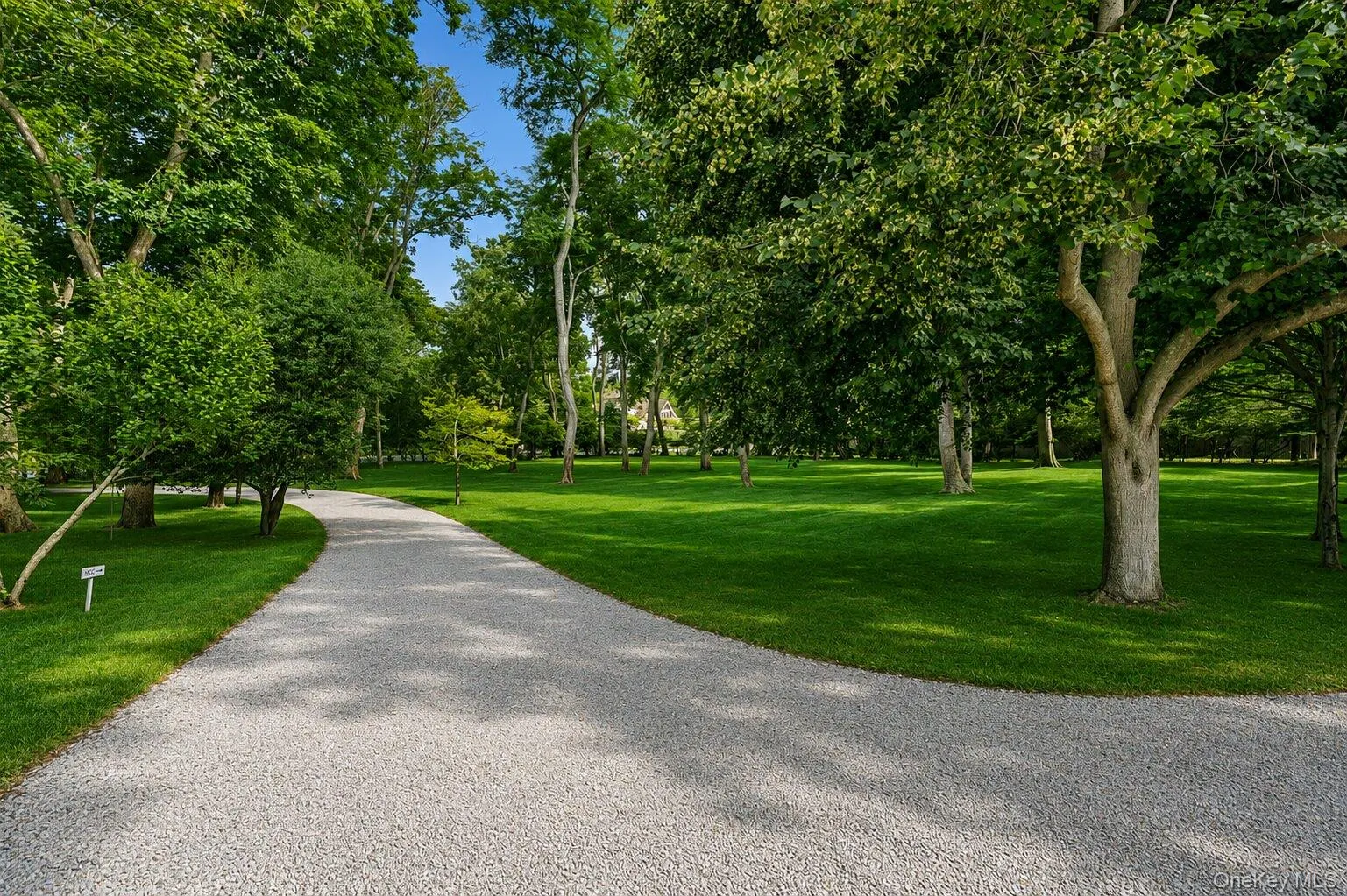 17 Baiting Hollow Road, East Hampton, NY, 3 Bedrooms Bedrooms, 8 Rooms Rooms,2 BathroomsBathrooms,Residential,For Rent,Baiting Hollow,0,1023293 17 Baiting Hollow Road, East Hampton, NY, 3 Bedrooms Bedrooms, 8 Rooms Rooms,2 BathroomsBathrooms,Residential,For Rent,Baiting Hollow,0,1023293