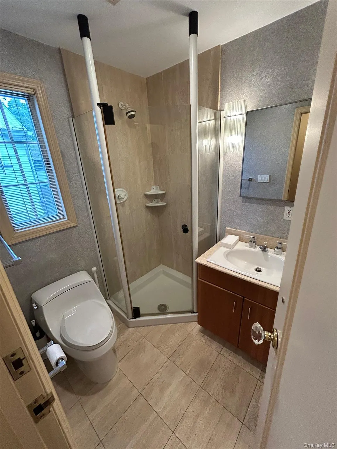 915 Palmer Road, Yonkers, NY, 3 Bedrooms Bedrooms, 11 Rooms Rooms,2 BathroomsBathrooms,Residential,For Rent,Palmer,0,1023298 915 Palmer Road, Yonkers, NY, 3 Bedrooms Bedrooms, 11 Rooms Rooms,2 BathroomsBathrooms,Residential,For Rent,Palmer,0,1023298