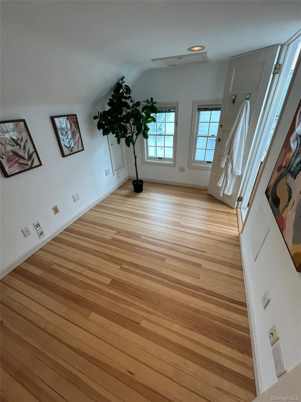 915 Palmer Road, Yonkers, NY, 3 Bedrooms Bedrooms, 11 Rooms Rooms,2 BathroomsBathrooms,Residential,For Rent,Palmer,0,1023298 915 Palmer Road, Yonkers, NY, 3 Bedrooms Bedrooms, 11 Rooms Rooms,2 BathroomsBathrooms,Residential,For Rent,Palmer,0,1023298