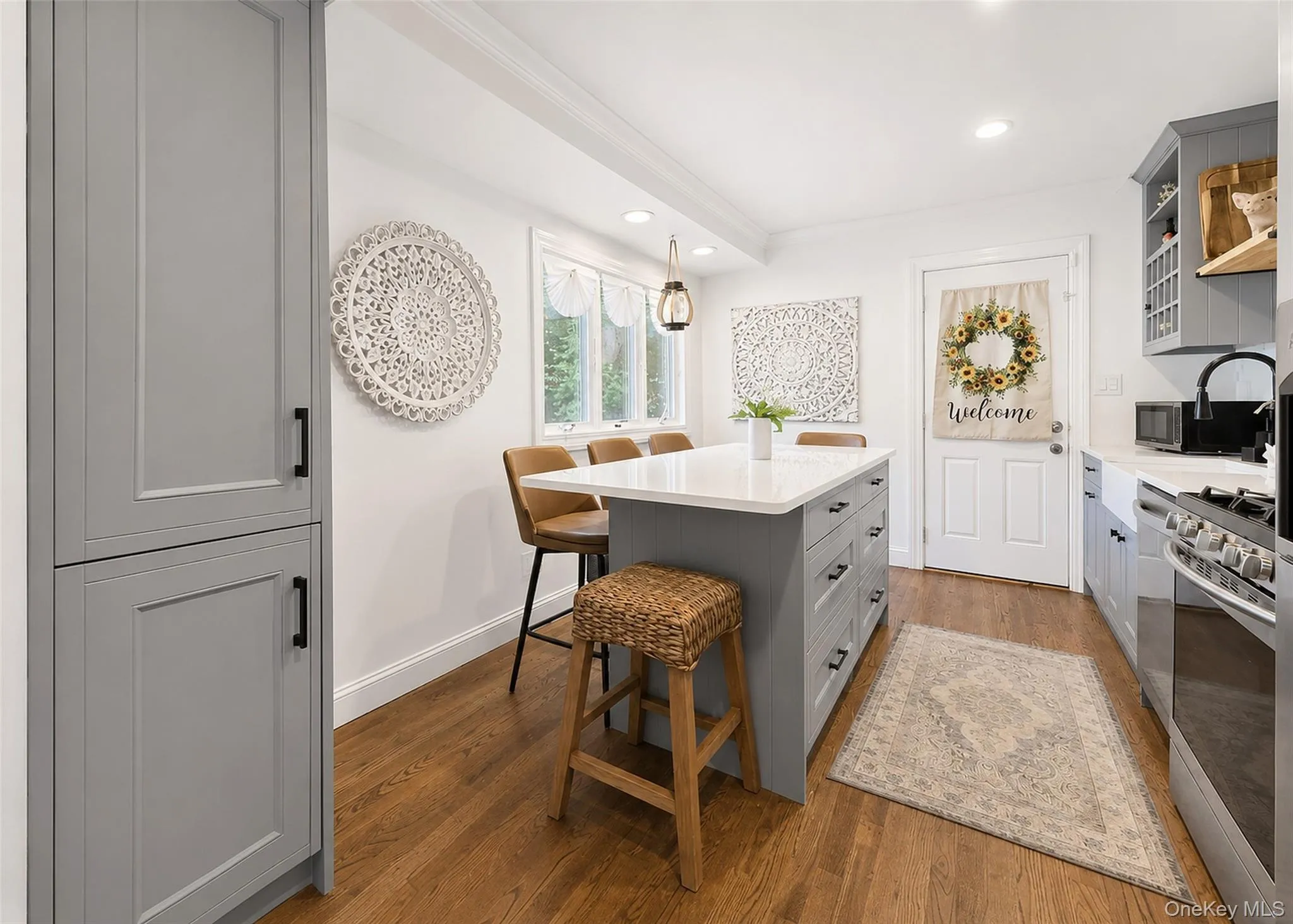 40 Sarah Drive, Brookhaven, NY, 3 Bedrooms Bedrooms, 5 Rooms Rooms,1 BathroomBathrooms,Residential,For Rent,Sarah,0,1023300 40 Sarah Drive, Brookhaven, NY, 3 Bedrooms Bedrooms, 5 Rooms Rooms,1 BathroomBathrooms,Residential,For Rent,Sarah,0,1023300