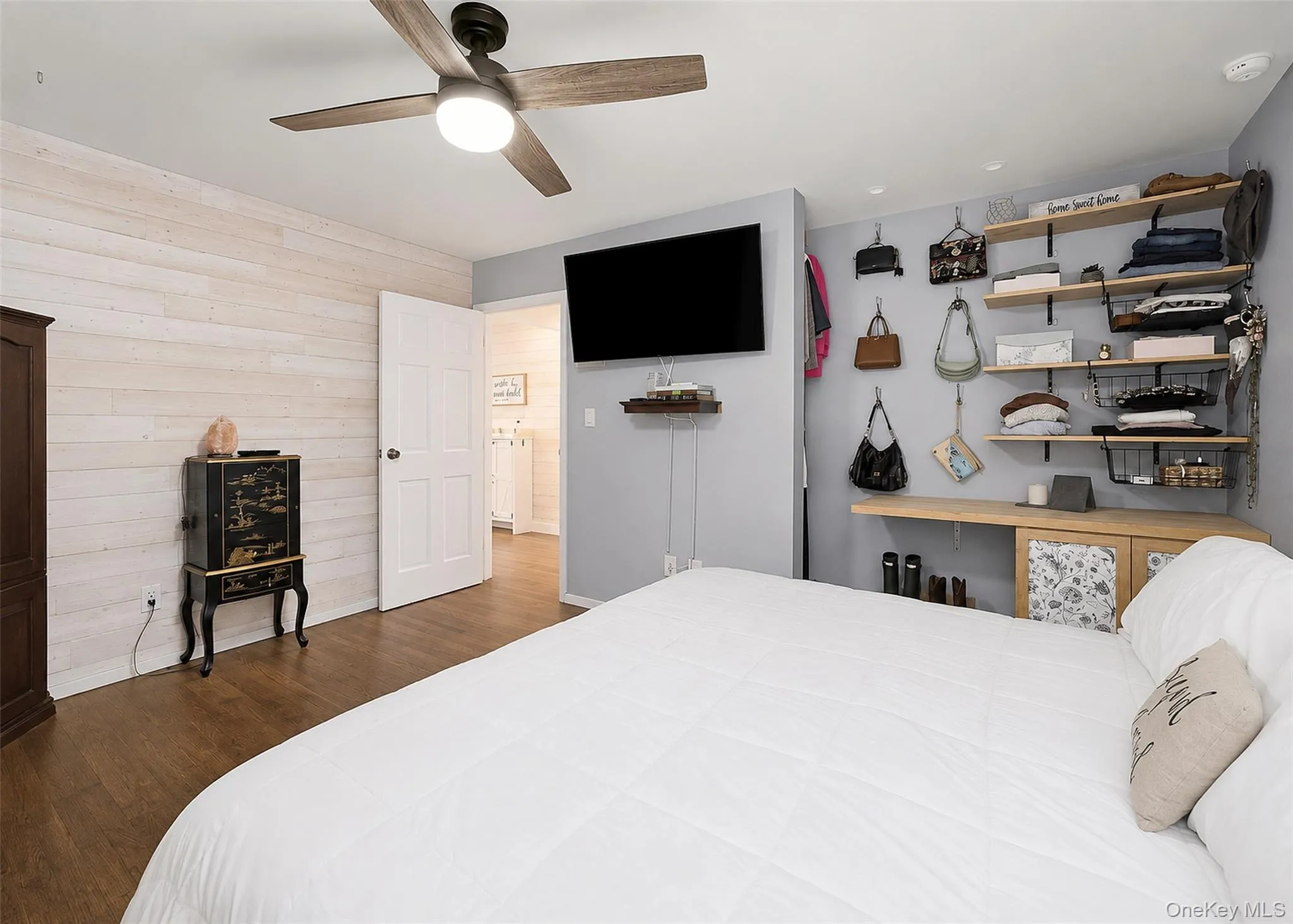40 Sarah Drive, Brookhaven, NY, 3 Bedrooms Bedrooms, 5 Rooms Rooms,1 BathroomBathrooms,Residential,For Rent,Sarah,0,1023300 40 Sarah Drive, Brookhaven, NY, 3 Bedrooms Bedrooms, 5 Rooms Rooms,1 BathroomBathrooms,Residential,For Rent,Sarah,0,1023300