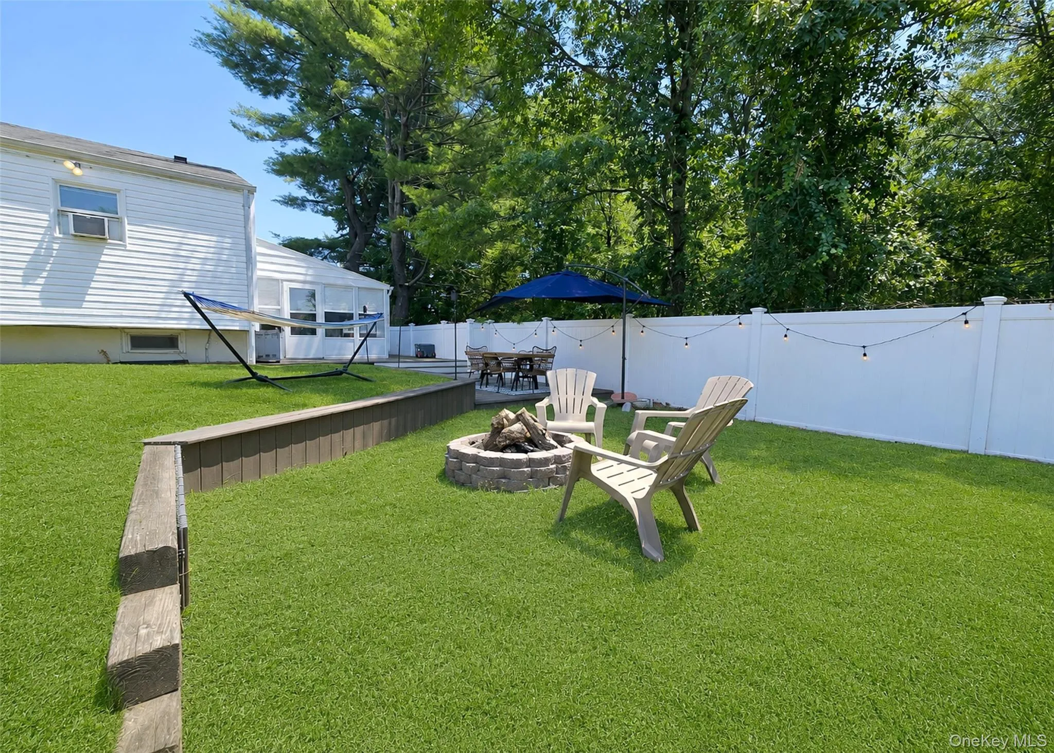 40 Sarah Drive, Brookhaven, NY, 3 Bedrooms Bedrooms, 5 Rooms Rooms,1 BathroomBathrooms,Residential,For Rent,Sarah,0,1023300 40 Sarah Drive, Brookhaven, NY, 3 Bedrooms Bedrooms, 5 Rooms Rooms,1 BathroomBathrooms,Residential,For Rent,Sarah,0,1023300