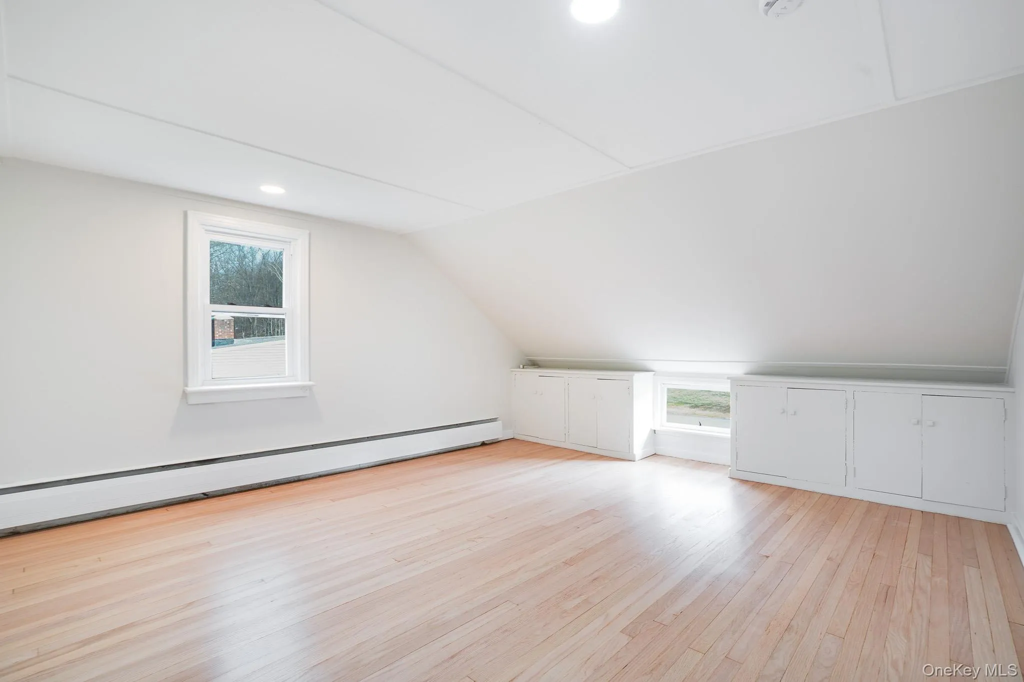 3 Pond Road, Hyde Park, NY, 4 Bedrooms Bedrooms, 11 Rooms Rooms,3 BathroomsBathrooms,Residential,For Rent,Pond,0,1023304 3 Pond Road, Hyde Park, NY, 4 Bedrooms Bedrooms, 11 Rooms Rooms,3 BathroomsBathrooms,Residential,For Rent,Pond,0,1023304