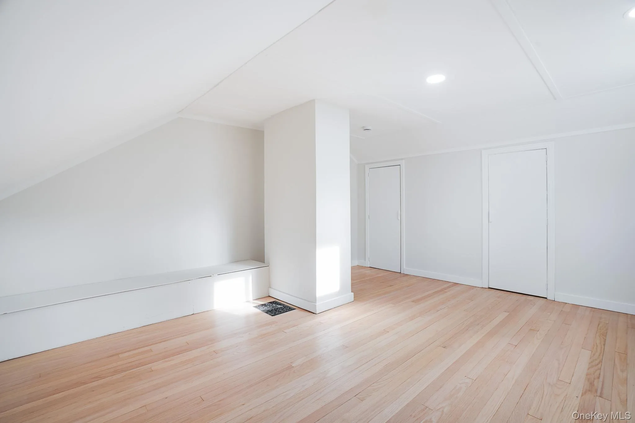 3 Pond Road, Hyde Park, NY, 4 Bedrooms Bedrooms, 11 Rooms Rooms,3 BathroomsBathrooms,Residential,For Rent,Pond,0,1023304 3 Pond Road, Hyde Park, NY, 4 Bedrooms Bedrooms, 11 Rooms Rooms,3 BathroomsBathrooms,Residential,For Rent,Pond,0,1023304
