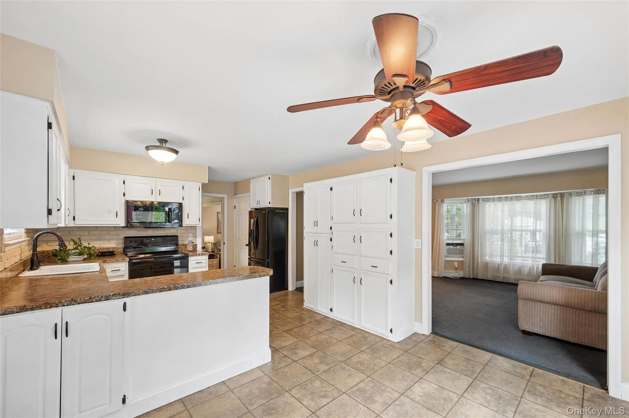 36 Champlin Street, Brookhaven, NY, 5 Bedrooms Bedrooms, 10 Rooms Rooms,2 BathroomsBathrooms,Residential,For Rent,Champlin,0,1023306 36 Champlin Street, Brookhaven, NY, 5 Bedrooms Bedrooms, 10 Rooms Rooms,2 BathroomsBathrooms,Residential,For Rent,Champlin,0,1023306