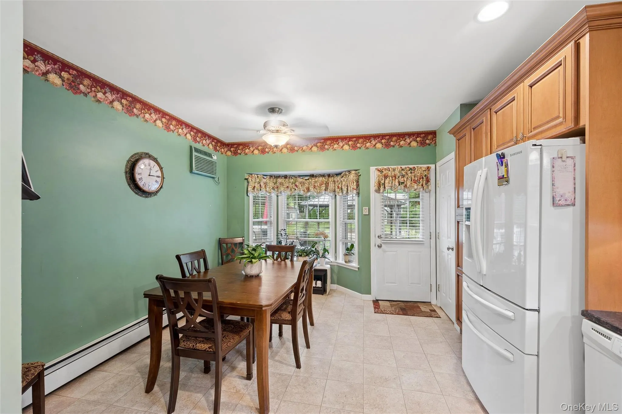 36 Champlin Street, Brookhaven, NY, 5 Bedrooms Bedrooms, 10 Rooms Rooms,2 BathroomsBathrooms,Residential,For Rent,Champlin,0,1023306 36 Champlin Street, Brookhaven, NY, 5 Bedrooms Bedrooms, 10 Rooms Rooms,2 BathroomsBathrooms,Residential,For Rent,Champlin,0,1023306