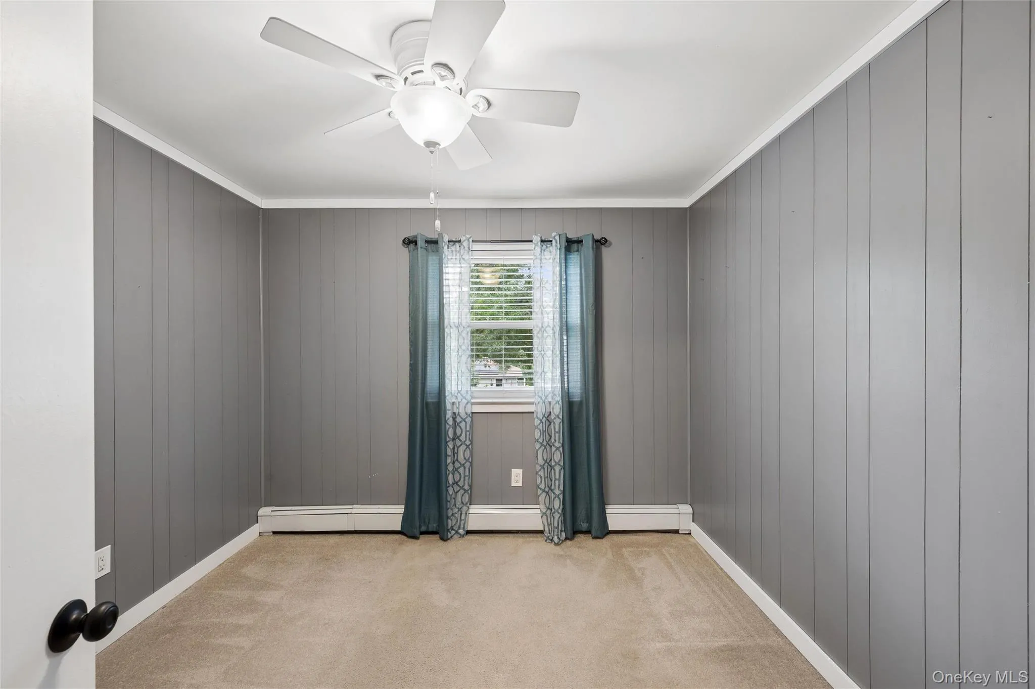 36 Champlin Street, Brookhaven, NY, 5 Bedrooms Bedrooms, 10 Rooms Rooms,2 BathroomsBathrooms,Residential,For Rent,Champlin,0,1023306 36 Champlin Street, Brookhaven, NY, 5 Bedrooms Bedrooms, 10 Rooms Rooms,2 BathroomsBathrooms,Residential,For Rent,Champlin,0,1023306