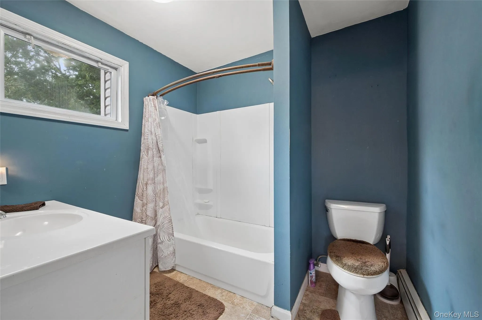 36 Champlin Street, Brookhaven, NY, 5 Bedrooms Bedrooms, 10 Rooms Rooms,2 BathroomsBathrooms,Residential,For Rent,Champlin,0,1023306 36 Champlin Street, Brookhaven, NY, 5 Bedrooms Bedrooms, 10 Rooms Rooms,2 BathroomsBathrooms,Residential,For Rent,Champlin,0,1023306