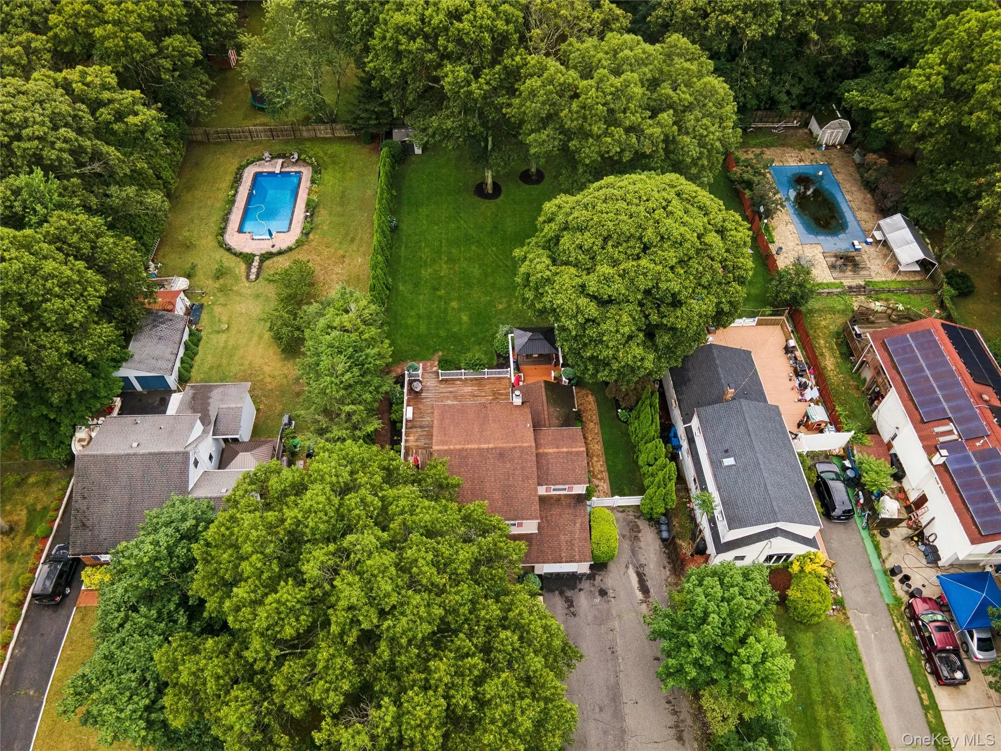 36 Champlin Street, Brookhaven, NY, 5 Bedrooms Bedrooms, 10 Rooms Rooms,2 BathroomsBathrooms,Residential,For Rent,Champlin,0,1023306 36 Champlin Street, Brookhaven, NY, 5 Bedrooms Bedrooms, 10 Rooms Rooms,2 BathroomsBathrooms,Residential,For Rent,Champlin,0,1023306