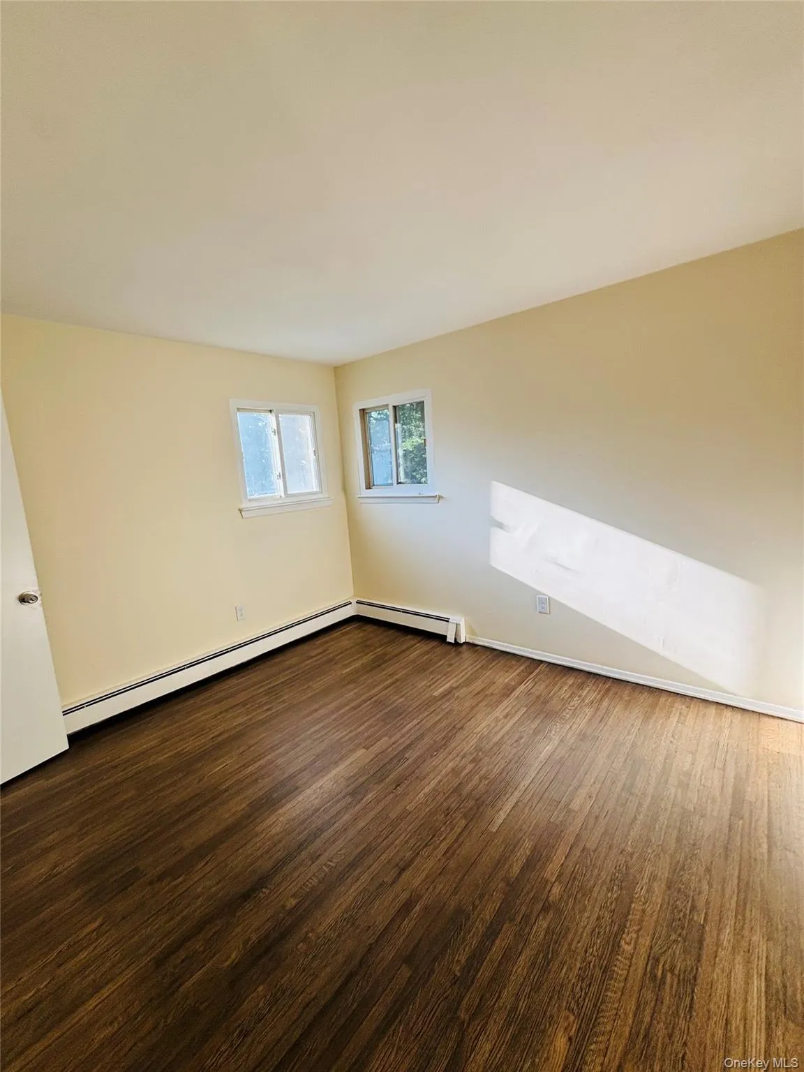 537 Lakeway Drive, West Babylon, NY, 3 Bedrooms Bedrooms, 7 Rooms Rooms,1 BathroomBathrooms,Residential,For Rent,Lakeway,0,1023307 537 Lakeway Drive, West Babylon, NY, 3 Bedrooms Bedrooms, 7 Rooms Rooms,1 BathroomBathrooms,Residential,For Rent,Lakeway,0,1023307