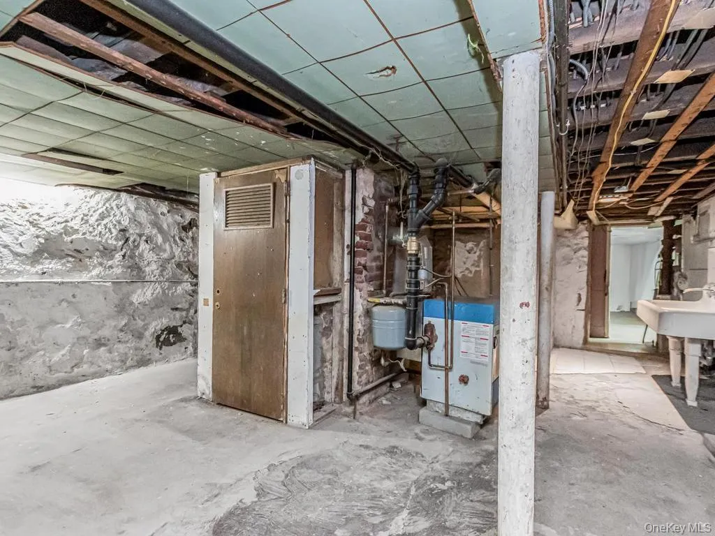 20 Saint Josephs Avenue, Yonkers, NY, 4 Bedrooms Bedrooms, 8 Rooms Rooms,2 BathroomsBathrooms,Residential,For Rent,Saint Josephs,0,1023314 20 Saint Josephs Avenue, Yonkers, NY, 4 Bedrooms Bedrooms, 8 Rooms Rooms,2 BathroomsBathrooms,Residential,For Rent,Saint Josephs,0,1023314