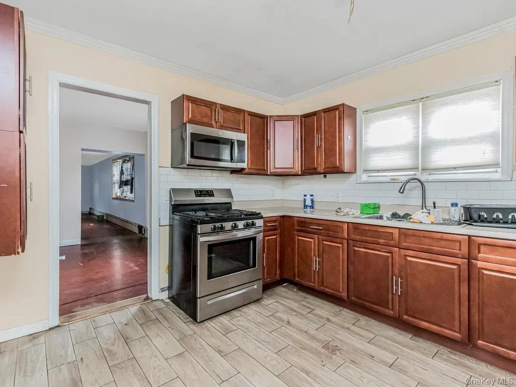 20 Saint Josephs Avenue, Yonkers, NY, 4 Bedrooms Bedrooms, 8 Rooms Rooms,2 BathroomsBathrooms,Residential,For Rent,Saint Josephs,0,1023314 20 Saint Josephs Avenue, Yonkers, NY, 4 Bedrooms Bedrooms, 8 Rooms Rooms,2 BathroomsBathrooms,Residential,For Rent,Saint Josephs,0,1023314
