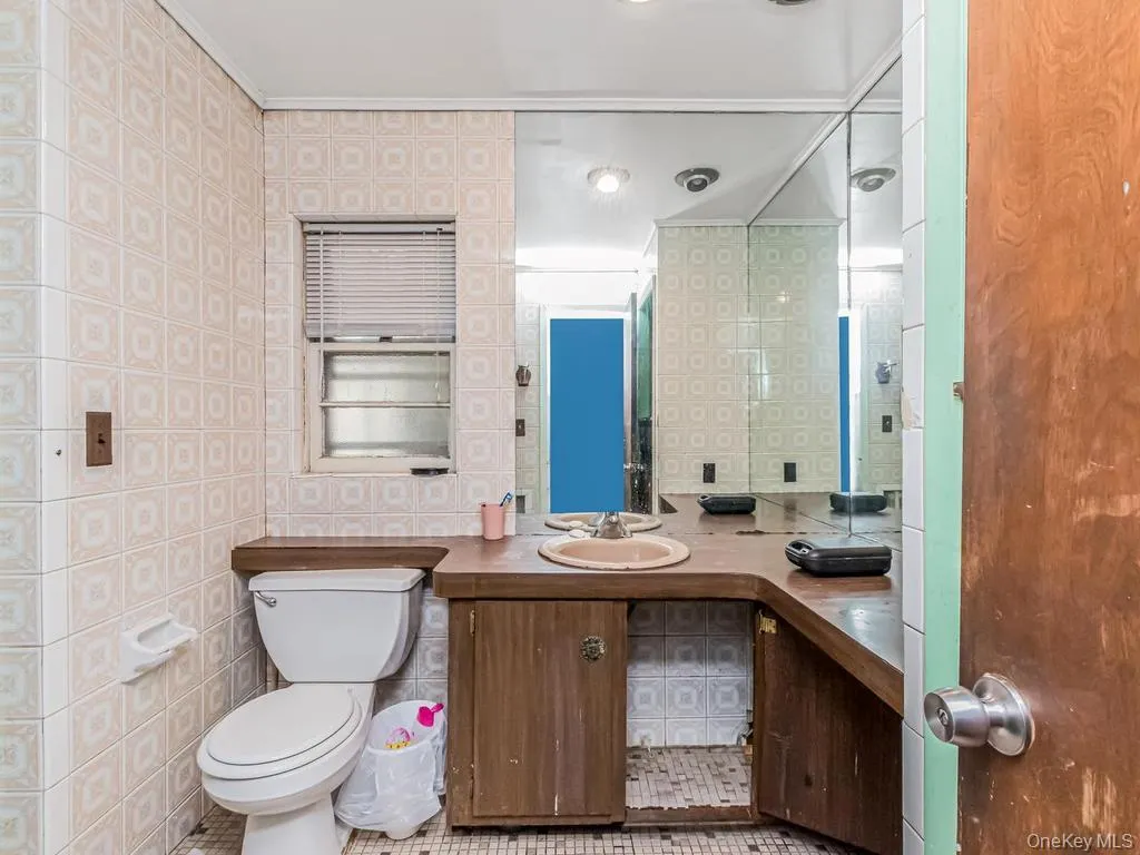 20 Saint Josephs Avenue, Yonkers, NY, 4 Bedrooms Bedrooms, 8 Rooms Rooms,2 BathroomsBathrooms,Residential,For Rent,Saint Josephs,0,1023314 20 Saint Josephs Avenue, Yonkers, NY, 4 Bedrooms Bedrooms, 8 Rooms Rooms,2 BathroomsBathrooms,Residential,For Rent,Saint Josephs,0,1023314