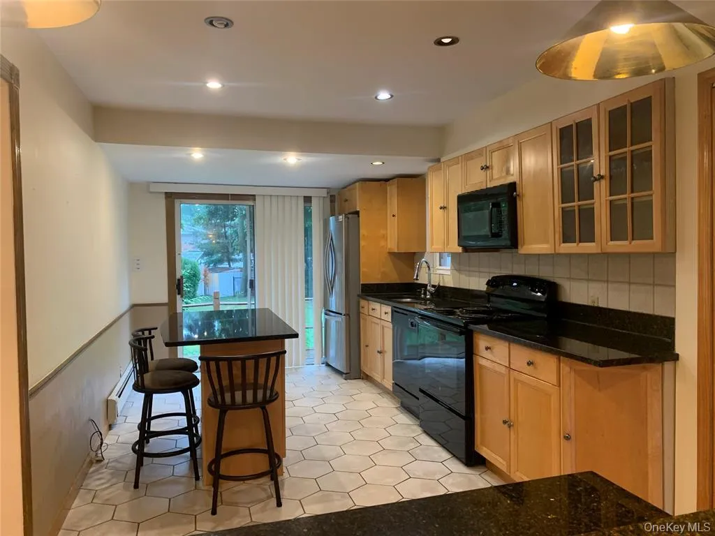 2 Stuart Drive, Oyster Bay, NY, 3 Bedrooms Bedrooms, 7 Rooms Rooms,3 BathroomsBathrooms,Residential Lease,For Rent,Stuart,0,1023319 2 Stuart Drive, Oyster Bay, NY, 3 Bedrooms Bedrooms, 7 Rooms Rooms,3 BathroomsBathrooms,Residential Lease,For Rent,Stuart,0,1023319