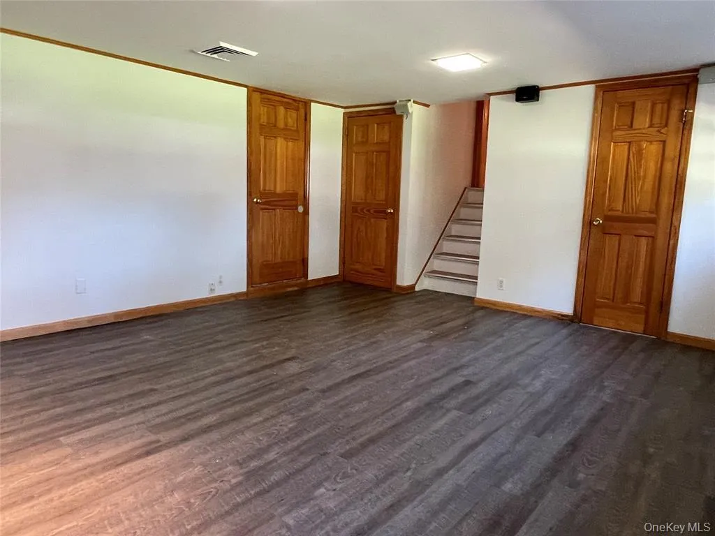 2 Stuart Drive, Oyster Bay, NY, 3 Bedrooms Bedrooms, 7 Rooms Rooms,3 BathroomsBathrooms,Residential Lease,For Rent,Stuart,0,1023319 2 Stuart Drive, Oyster Bay, NY, 3 Bedrooms Bedrooms, 7 Rooms Rooms,3 BathroomsBathrooms,Residential Lease,For Rent,Stuart,0,1023319