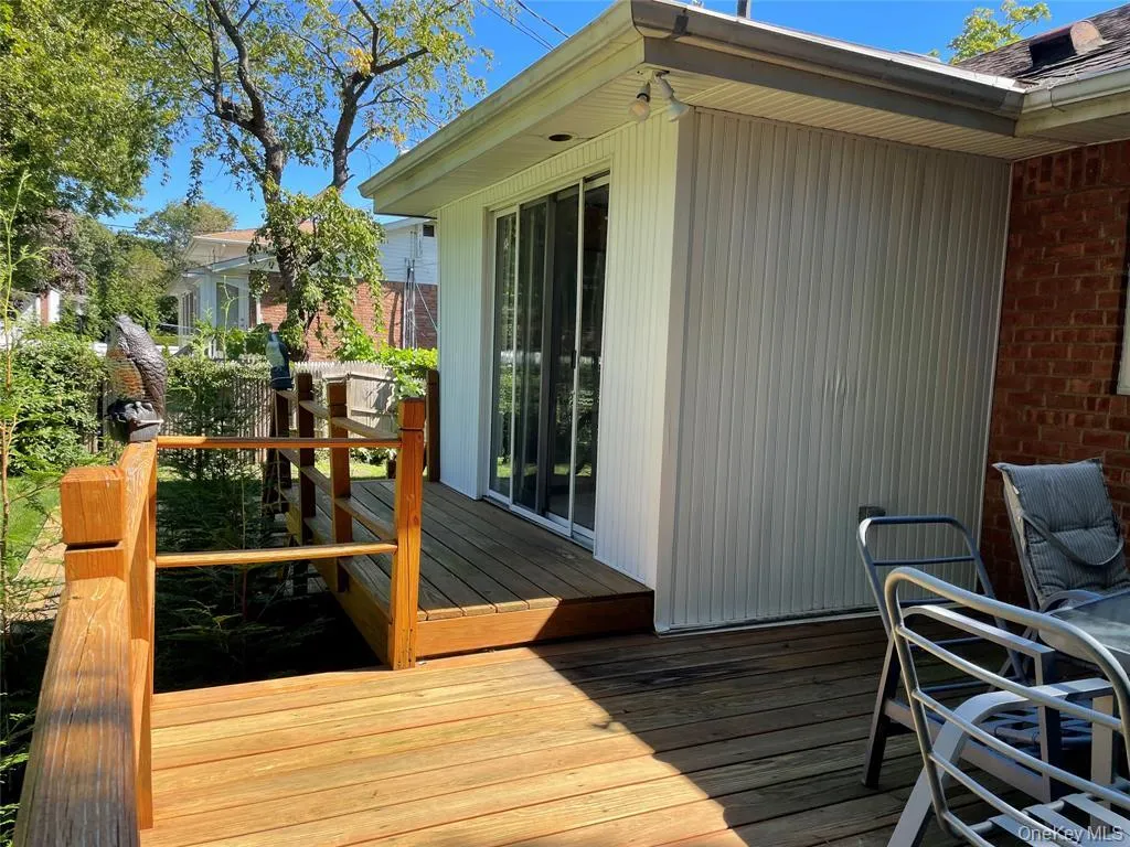 2 Stuart Drive, Oyster Bay, NY, 3 Bedrooms Bedrooms, 7 Rooms Rooms,3 BathroomsBathrooms,Residential Lease,For Rent,Stuart,0,1023319 2 Stuart Drive, Oyster Bay, NY, 3 Bedrooms Bedrooms, 7 Rooms Rooms,3 BathroomsBathrooms,Residential Lease,For Rent,Stuart,0,1023319