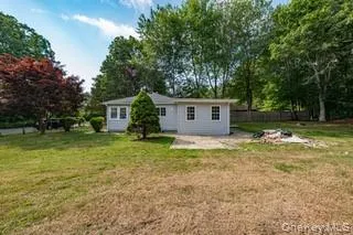 7 Candido Avenue, Brookhaven, NY, 3 Bedrooms Bedrooms, 5 Rooms Rooms,1 BathroomBathrooms,Residential,For Rent,Candido,0,1023324 7 Candido Avenue, Brookhaven, NY, 3 Bedrooms Bedrooms, 5 Rooms Rooms,1 BathroomBathrooms,Residential,For Rent,Candido,0,1023324