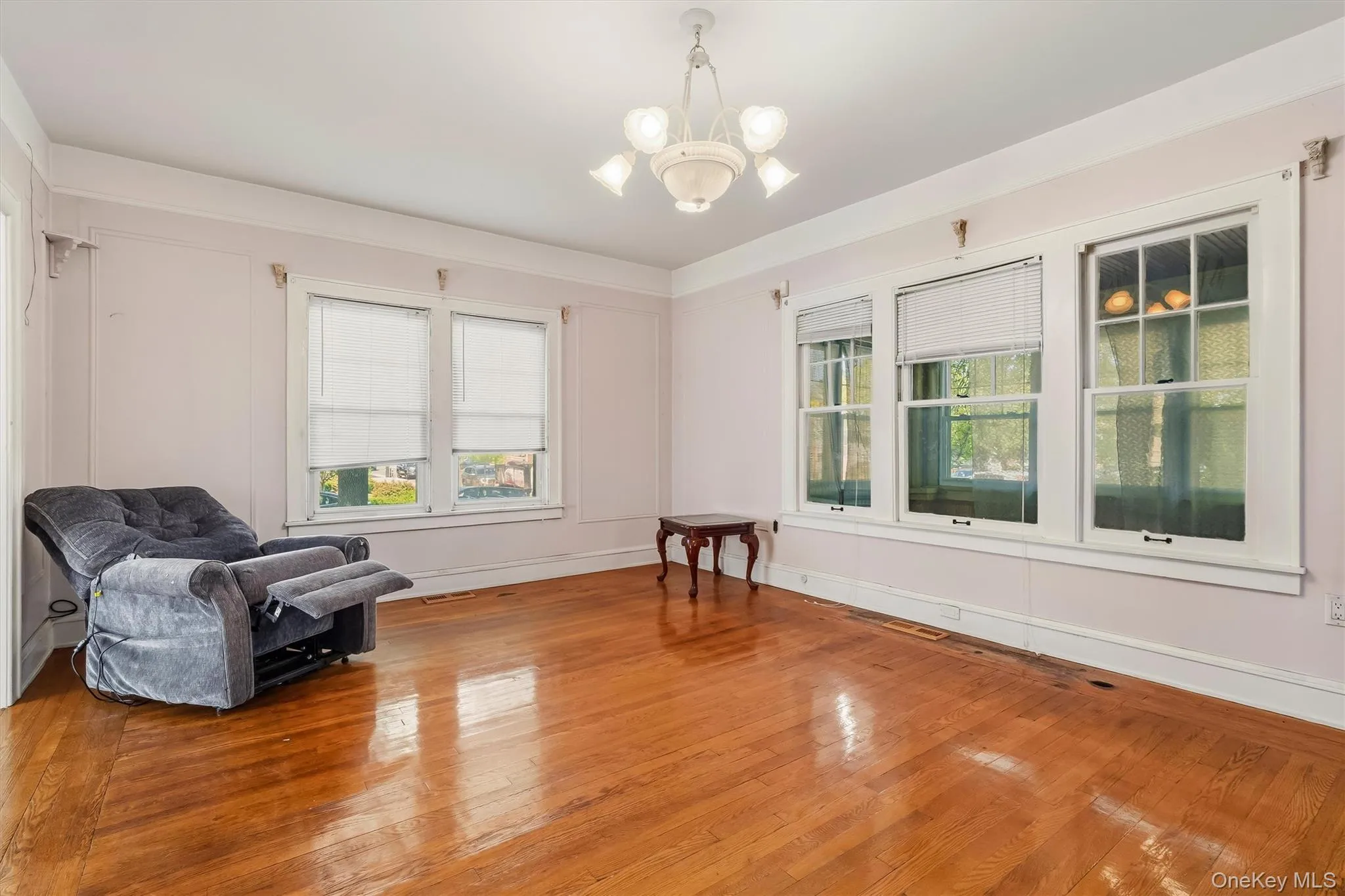 2950 Randall Avenue, New York, NY, 3 Bedrooms Bedrooms, 6 Rooms Rooms,1 BathroomBathrooms,Residential,For Rent,Randall,0,1023326 2950 Randall Avenue, New York, NY, 3 Bedrooms Bedrooms, 6 Rooms Rooms,1 BathroomBathrooms,Residential,For Rent,Randall,0,1023326