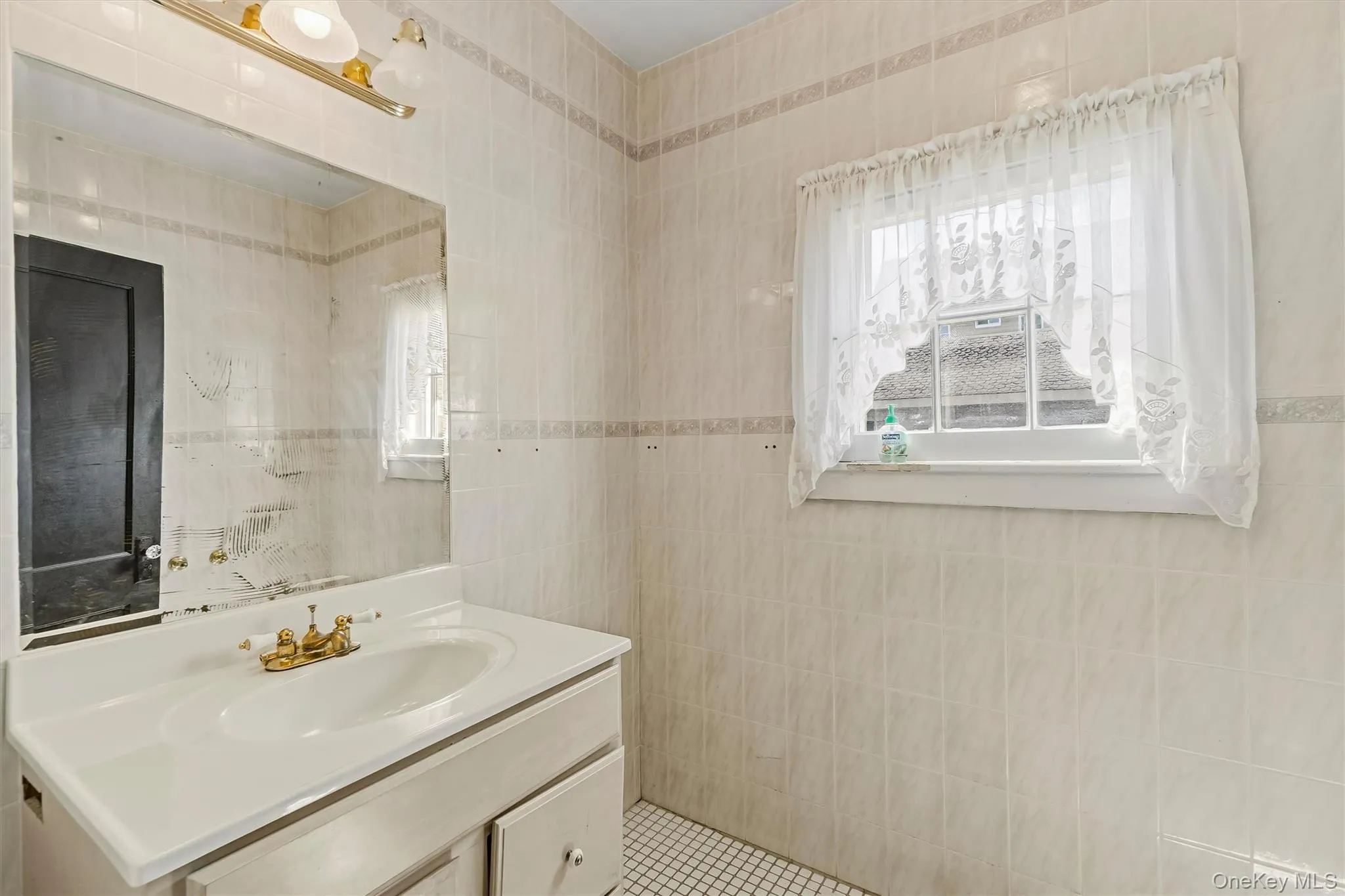 2950 Randall Avenue, New York, NY, 3 Bedrooms Bedrooms, 6 Rooms Rooms,1 BathroomBathrooms,Residential,For Rent,Randall,0,1023326 2950 Randall Avenue, New York, NY, 3 Bedrooms Bedrooms, 6 Rooms Rooms,1 BathroomBathrooms,Residential,For Rent,Randall,0,1023326