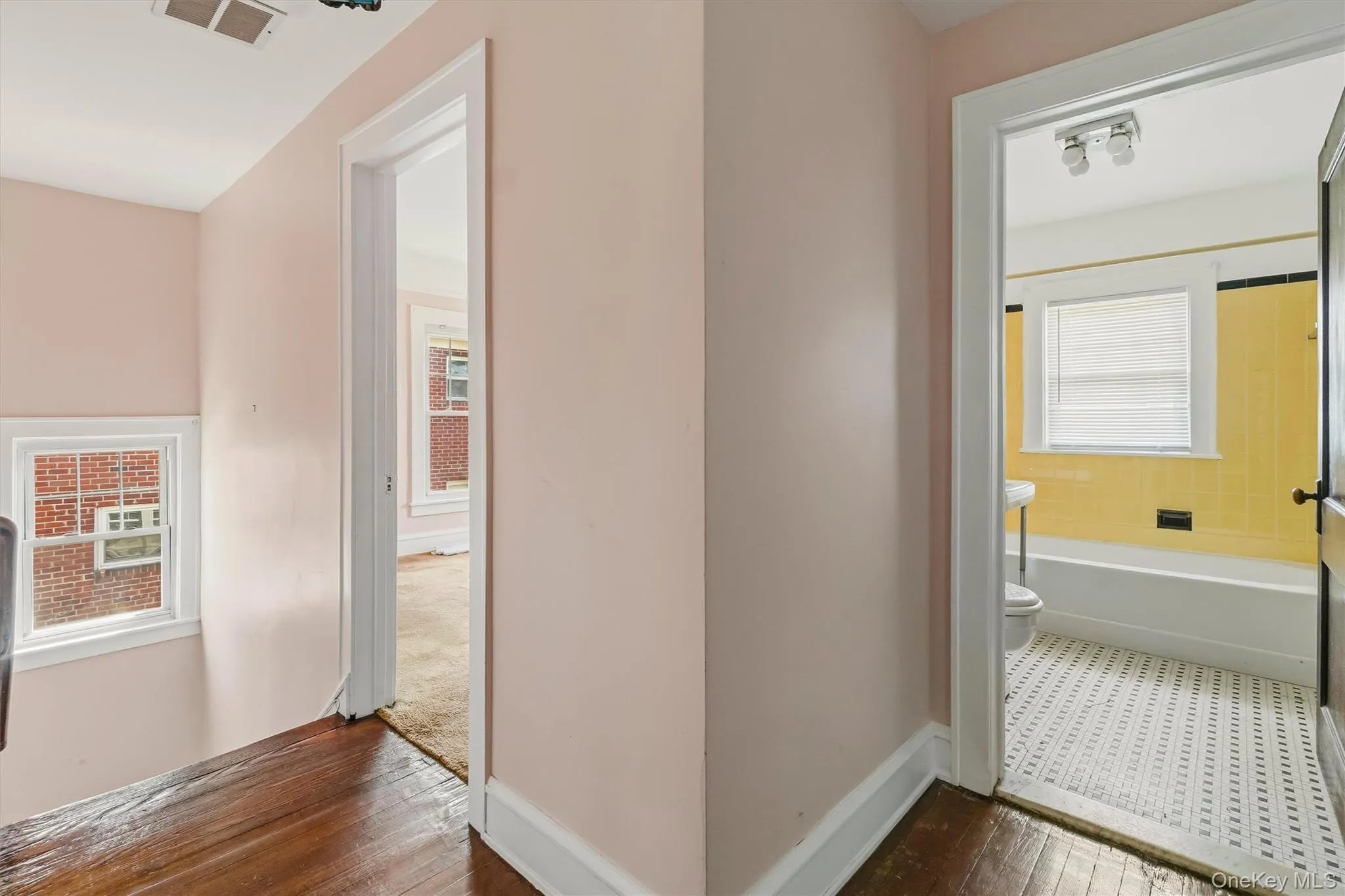 2950 Randall Avenue, New York, NY, 3 Bedrooms Bedrooms, 6 Rooms Rooms,1 BathroomBathrooms,Residential,For Rent,Randall,0,1023326 2950 Randall Avenue, New York, NY, 3 Bedrooms Bedrooms, 6 Rooms Rooms,1 BathroomBathrooms,Residential,For Rent,Randall,0,1023326