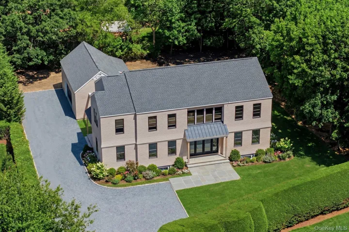 6 Lamb Avenue, Southampton, New York 11959