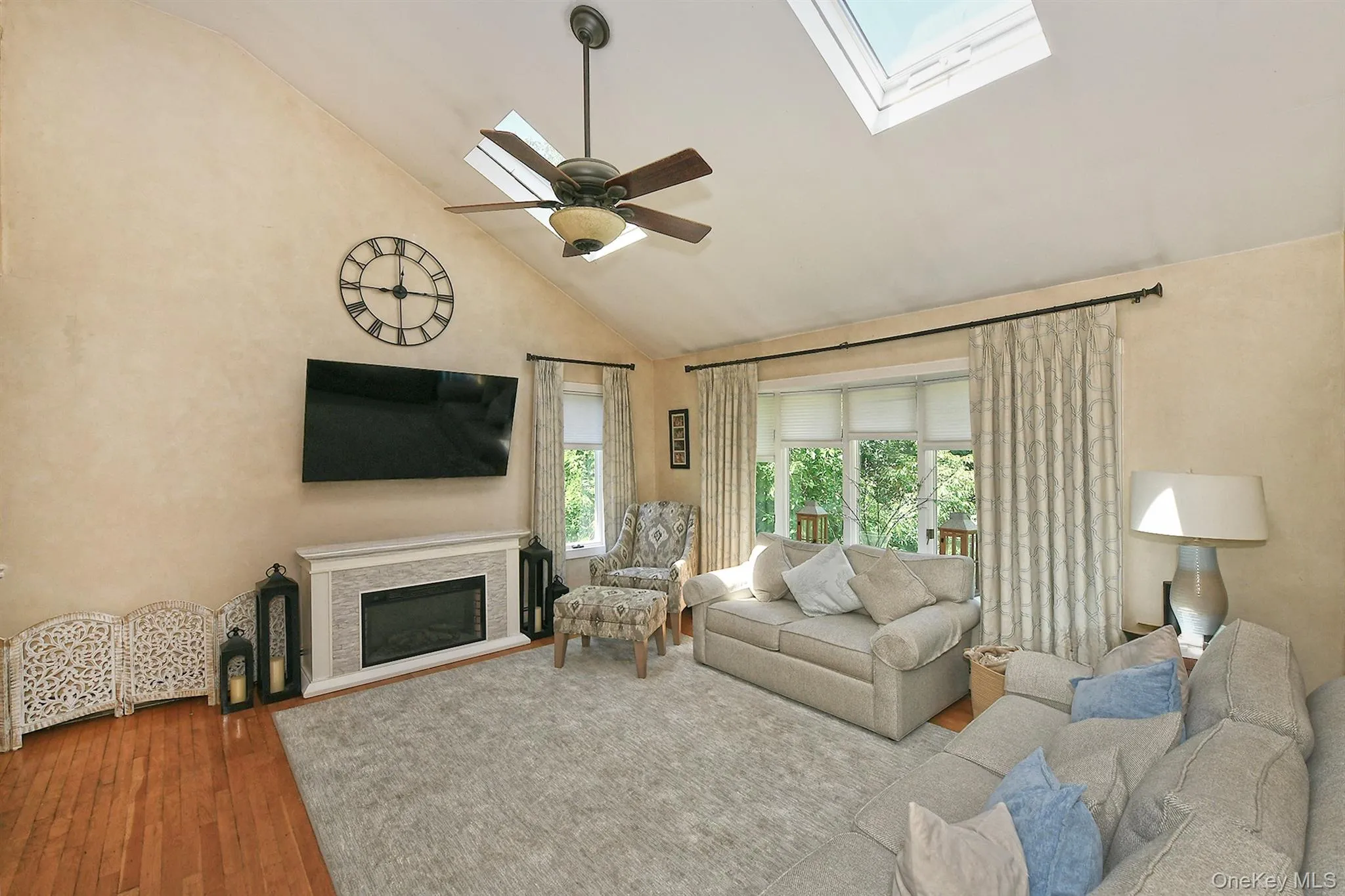 97 Elk Street, Huntington, NY, 4 Bedrooms Bedrooms, 10 Rooms Rooms,3 BathroomsBathrooms,Residential,For Rent,Elk,0,1023338 97 Elk Street, Huntington, NY, 4 Bedrooms Bedrooms, 10 Rooms Rooms,3 BathroomsBathrooms,Residential,For Rent,Elk,0,1023338