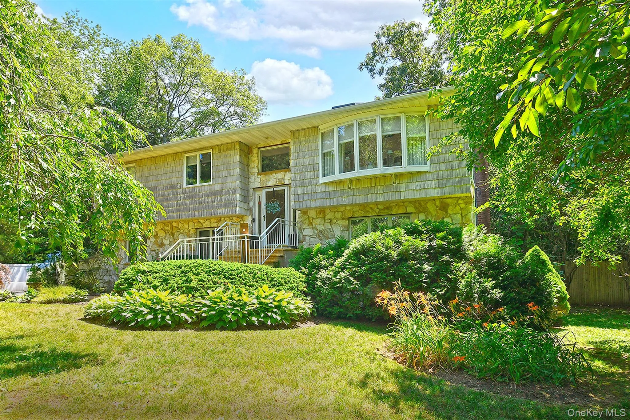 97 Elk Street, Huntington, NY, 4 Bedrooms Bedrooms, 10 Rooms Rooms,3 BathroomsBathrooms,Residential,For Rent,Elk,0,1023338 97 Elk Street, Huntington, NY, 4 Bedrooms Bedrooms, 10 Rooms Rooms,3 BathroomsBathrooms,Residential,For Rent,Elk,0,1023338