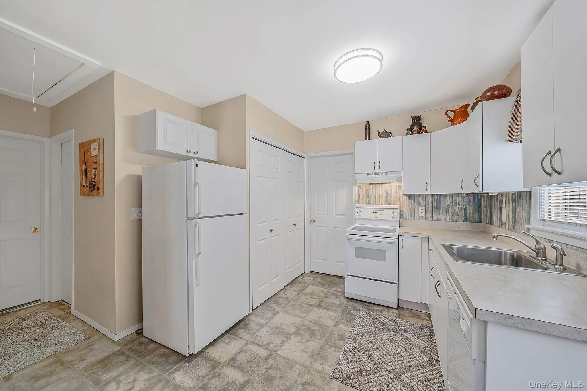 289 Mc Kinley Drive, Brookhaven, NY, 2 Bedrooms Bedrooms, 4 Rooms Rooms,1 BathroomBathrooms,Residential,For Rent,Mc Kinley,0,1023341 289 Mc Kinley Drive, Brookhaven, NY, 2 Bedrooms Bedrooms, 4 Rooms Rooms,1 BathroomBathrooms,Residential,For Rent,Mc Kinley,0,1023341