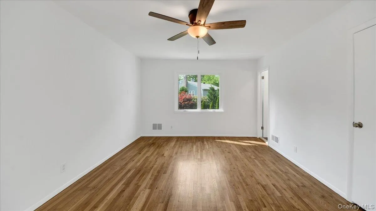 118 Van Etten Boulevard, New Rochelle, NY, 5 Bedrooms Bedrooms, 14 Rooms Rooms,4 BathroomsBathrooms,Residential Lease,For Rent,Van Etten,0,1023345 118 Van Etten Boulevard, New Rochelle, NY, 5 Bedrooms Bedrooms, 14 Rooms Rooms,4 BathroomsBathrooms,Residential Lease,For Rent,Van Etten,0,1023345