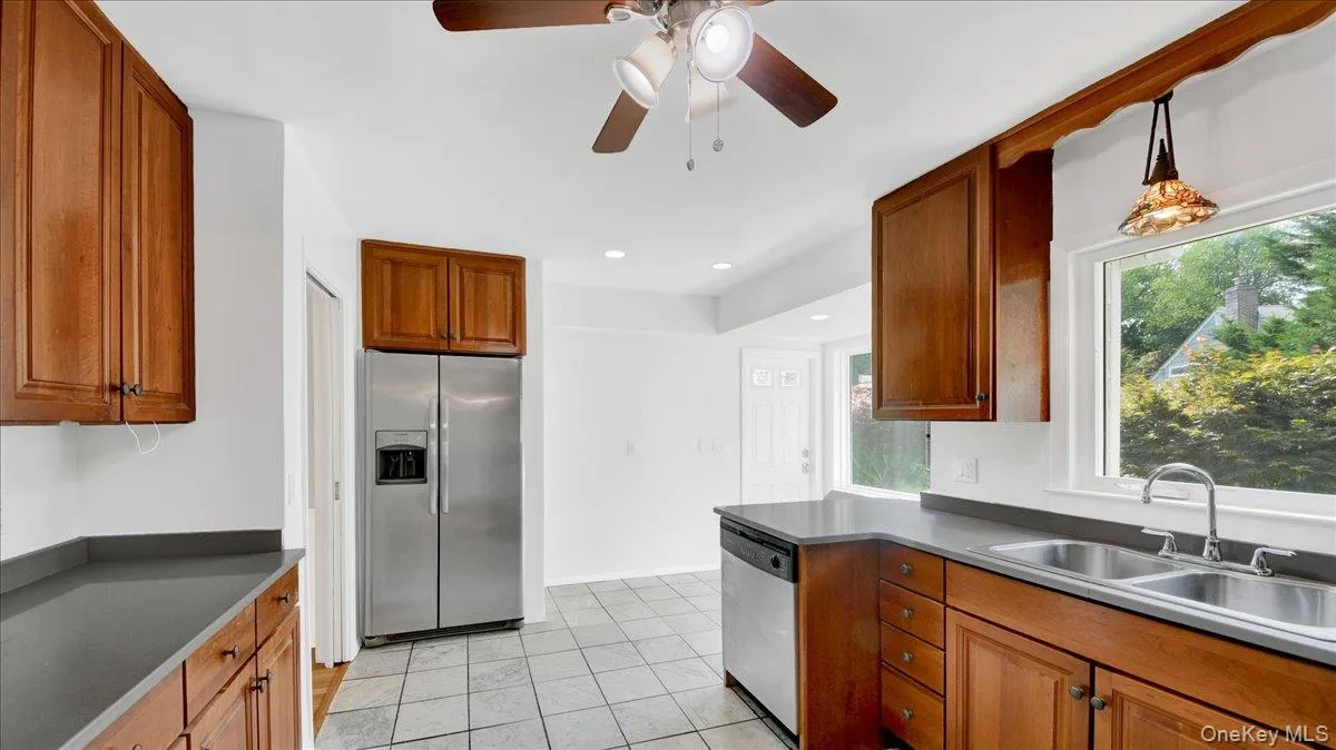 118 Van Etten Boulevard, New Rochelle, NY, 5 Bedrooms Bedrooms, 14 Rooms Rooms,4 BathroomsBathrooms,Residential Lease,For Rent,Van Etten,0,1023345 118 Van Etten Boulevard, New Rochelle, NY, 5 Bedrooms Bedrooms, 14 Rooms Rooms,4 BathroomsBathrooms,Residential Lease,For Rent,Van Etten,0,1023345