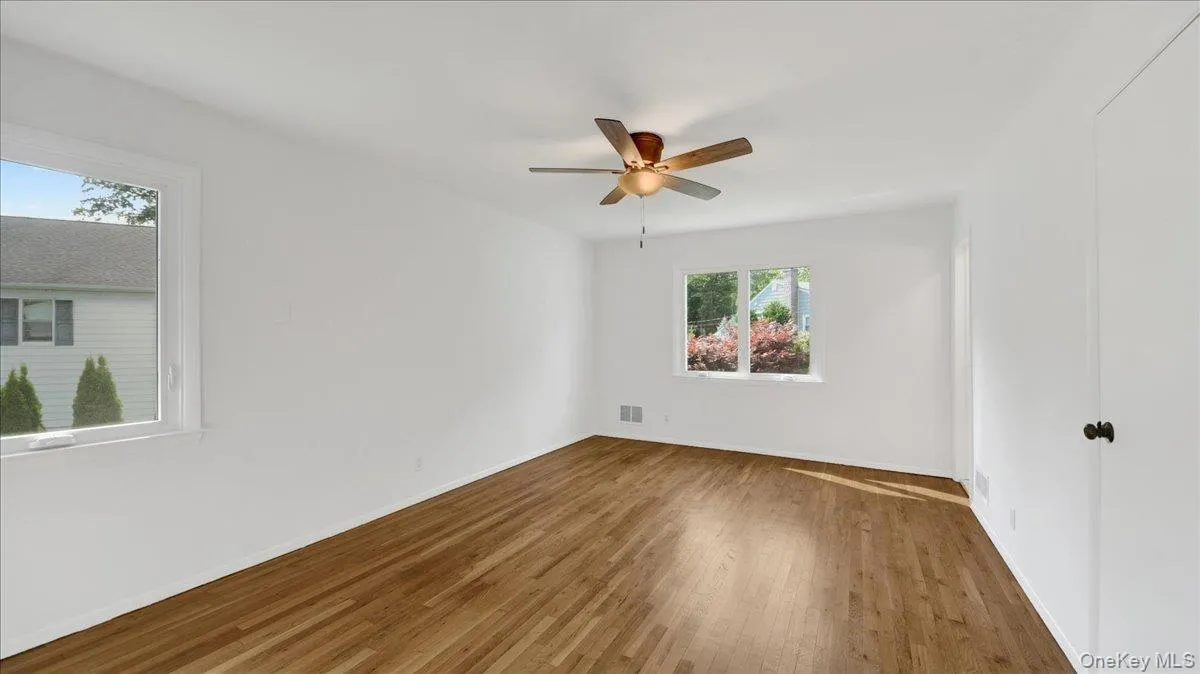 118 Van Etten Boulevard, New Rochelle, NY, 5 Bedrooms Bedrooms, 14 Rooms Rooms,4 BathroomsBathrooms,Residential Lease,For Rent,Van Etten,0,1023345 118 Van Etten Boulevard, New Rochelle, NY, 5 Bedrooms Bedrooms, 14 Rooms Rooms,4 BathroomsBathrooms,Residential Lease,For Rent,Van Etten,0,1023345