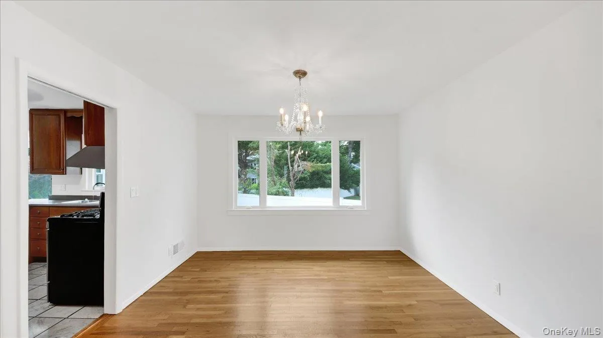 118 Van Etten Boulevard, New Rochelle, NY, 5 Bedrooms Bedrooms, 14 Rooms Rooms,4 BathroomsBathrooms,Residential Lease,For Rent,Van Etten,0,1023345 118 Van Etten Boulevard, New Rochelle, NY, 5 Bedrooms Bedrooms, 14 Rooms Rooms,4 BathroomsBathrooms,Residential Lease,For Rent,Van Etten,0,1023345