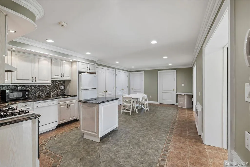 57 Wesley Chapel Road, Ramapo, NY, 8 Bedrooms Bedrooms, 17 Rooms Rooms,5 BathroomsBathrooms,Residential,For Rent,Wesley Chapel,0,1023353 57 Wesley Chapel Road, Ramapo, NY, 8 Bedrooms Bedrooms, 17 Rooms Rooms,5 BathroomsBathrooms,Residential,For Rent,Wesley Chapel,0,1023353