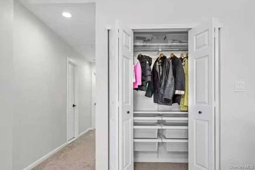 2-40 Oak Park Drive, New York, NY, 2 Bedrooms Bedrooms, 8 Rooms Rooms,2 BathroomsBathrooms,Residential Lease,For Rent,Oak Park Drive,0,1023355 2-40 Oak Park Drive, New York, NY, 2 Bedrooms Bedrooms, 8 Rooms Rooms,2 BathroomsBathrooms,Residential Lease,For Rent,Oak Park Drive,0,1023355