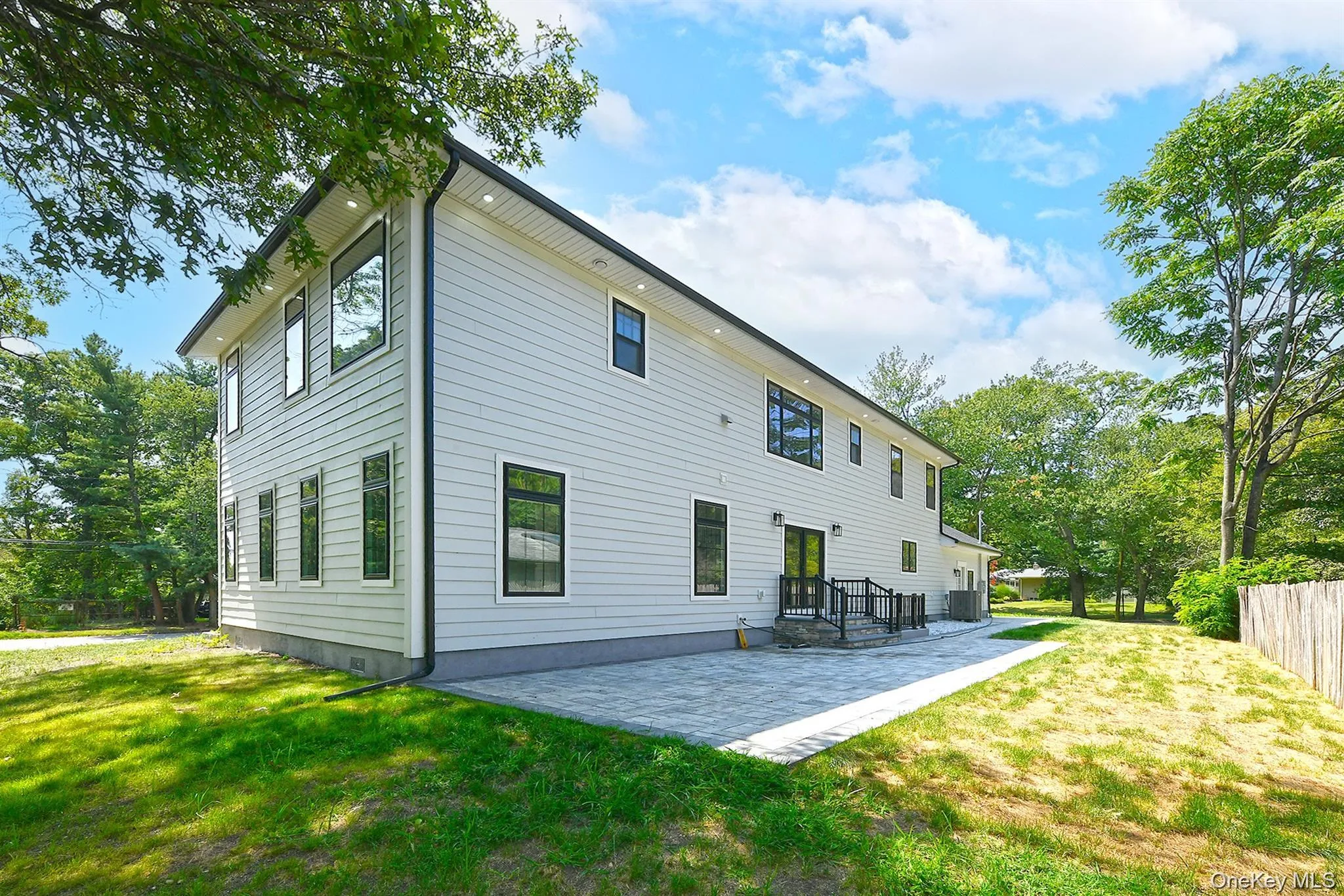 11 Edcris Lane, Huntington, NY, 3 Bedrooms Bedrooms, 8 Rooms Rooms,2 BathroomsBathrooms,Residential,For Rent,Edcris,0,1023356 11 Edcris Lane, Huntington, NY, 3 Bedrooms Bedrooms, 8 Rooms Rooms,2 BathroomsBathrooms,Residential,For Rent,Edcris,0,1023356