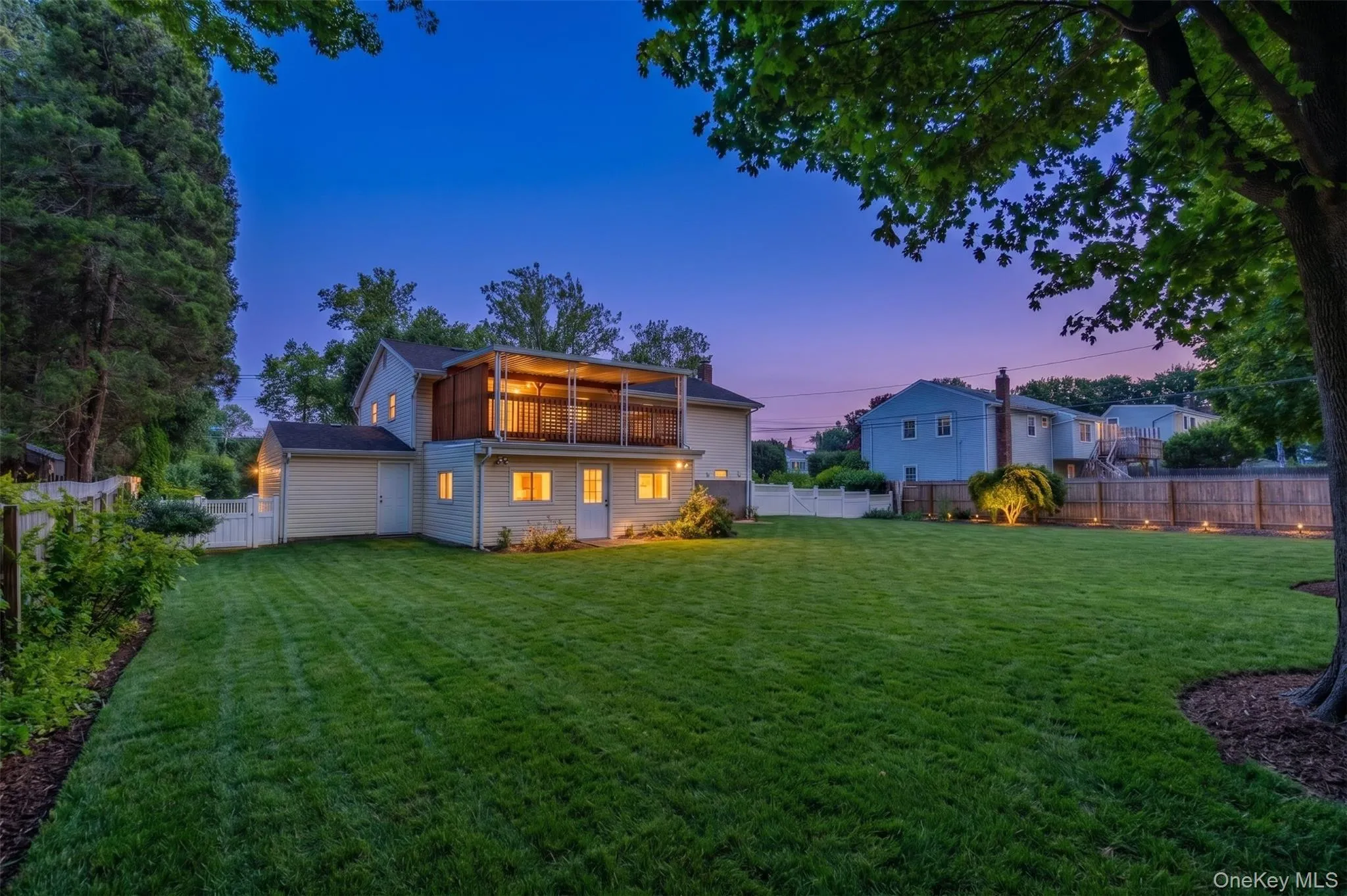 259 Burr Road, Huntington, NY, 3 Bedrooms Bedrooms, 8 Rooms Rooms,1 BathroomBathrooms,Residential,For Rent,Burr,0,1023359 259 Burr Road, Huntington, NY, 3 Bedrooms Bedrooms, 8 Rooms Rooms,1 BathroomBathrooms,Residential,For Rent,Burr,0,1023359