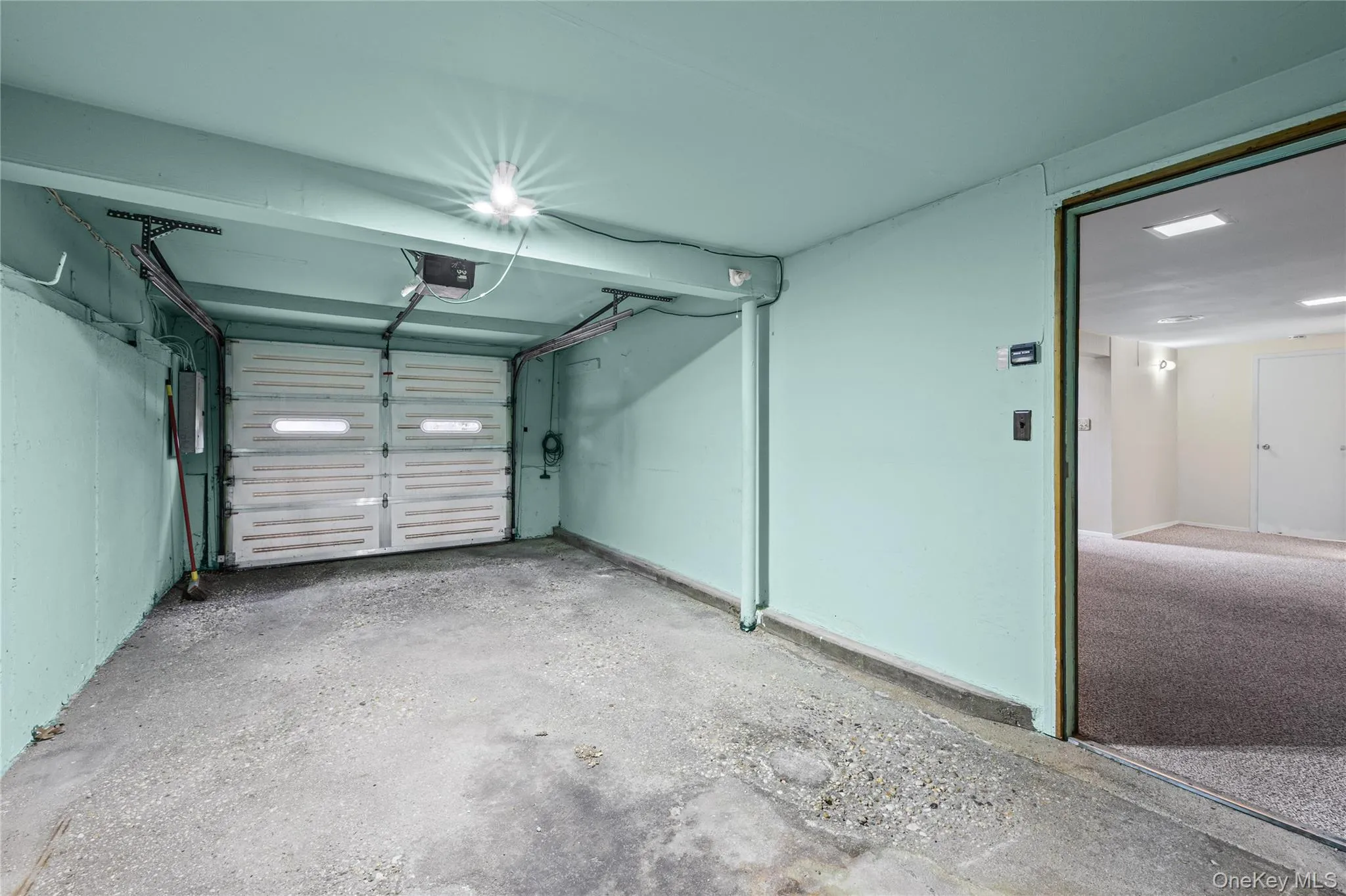 259 Burr Road, Huntington, NY, 3 Bedrooms Bedrooms, 8 Rooms Rooms,1 BathroomBathrooms,Residential,For Rent,Burr,0,1023359 259 Burr Road, Huntington, NY, 3 Bedrooms Bedrooms, 8 Rooms Rooms,1 BathroomBathrooms,Residential,For Rent,Burr,0,1023359
