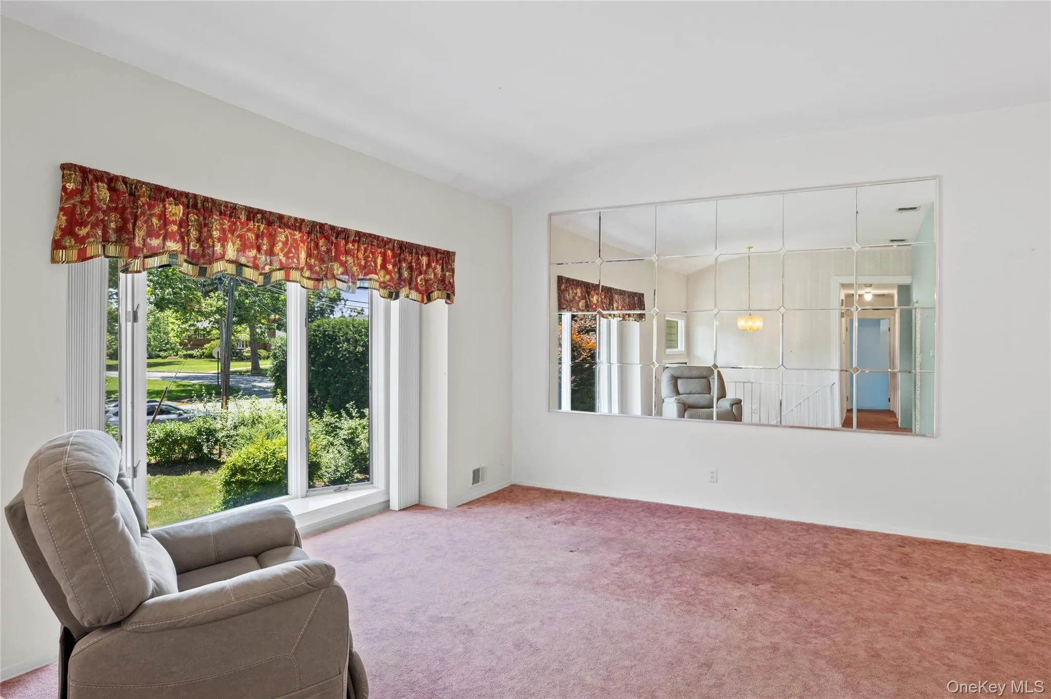 259 Burr Road, Huntington, NY, 3 Bedrooms Bedrooms, 8 Rooms Rooms,1 BathroomBathrooms,Residential,For Rent,Burr,0,1023359 259 Burr Road, Huntington, NY, 3 Bedrooms Bedrooms, 8 Rooms Rooms,1 BathroomBathrooms,Residential,For Rent,Burr,0,1023359