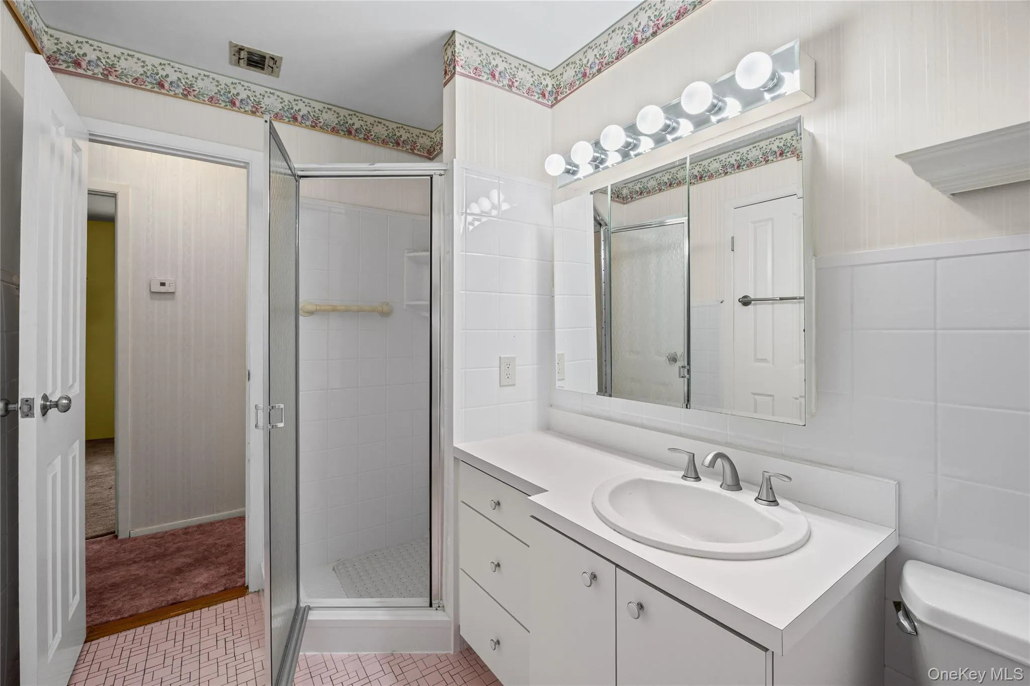 259 Burr Road, Huntington, NY, 3 Bedrooms Bedrooms, 8 Rooms Rooms,1 BathroomBathrooms,Residential,For Rent,Burr,0,1023359 259 Burr Road, Huntington, NY, 3 Bedrooms Bedrooms, 8 Rooms Rooms,1 BathroomBathrooms,Residential,For Rent,Burr,0,1023359