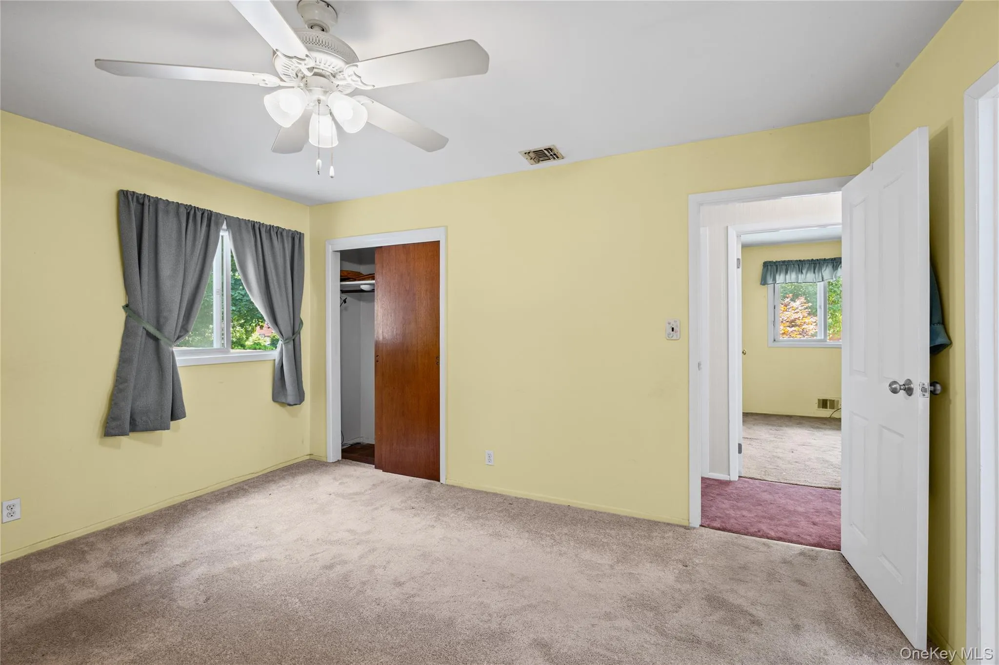 259 Burr Road, Huntington, NY, 3 Bedrooms Bedrooms, 8 Rooms Rooms,1 BathroomBathrooms,Residential,For Rent,Burr,0,1023359 259 Burr Road, Huntington, NY, 3 Bedrooms Bedrooms, 8 Rooms Rooms,1 BathroomBathrooms,Residential,For Rent,Burr,0,1023359