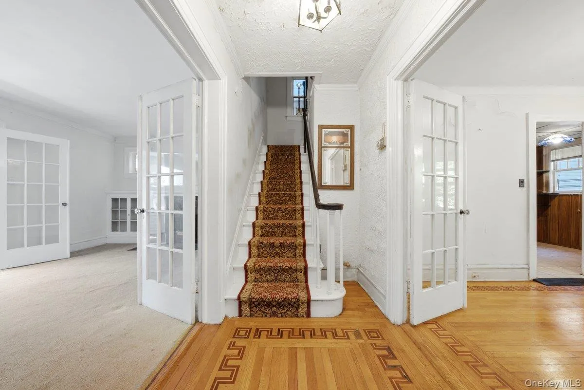 5633 Post Road, New York, NY, 3 Bedrooms Bedrooms, 9 Rooms Rooms,1 BathroomBathrooms,Residential,For Rent,Post,0,1023363 5633 Post Road, New York, NY, 3 Bedrooms Bedrooms, 9 Rooms Rooms,1 BathroomBathrooms,Residential,For Rent,Post,0,1023363