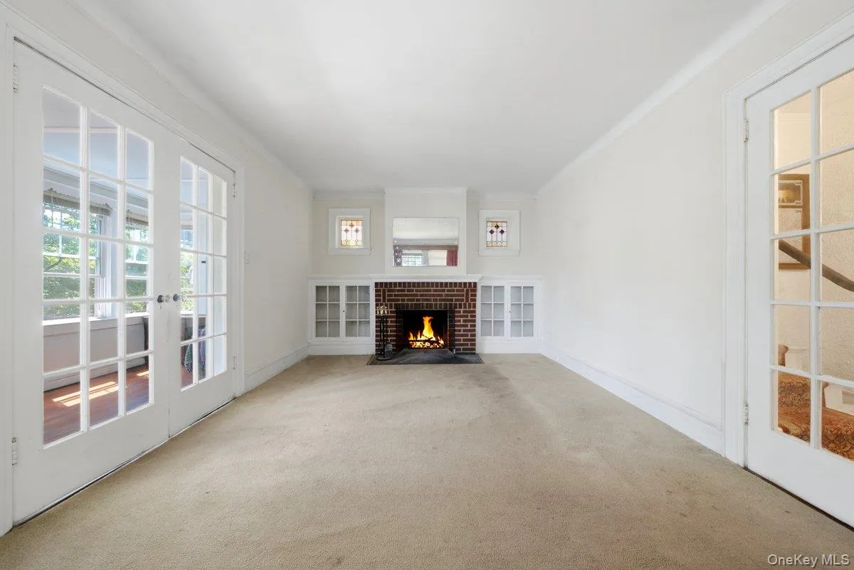 5633 Post Road, New York, NY, 3 Bedrooms Bedrooms, 9 Rooms Rooms,1 BathroomBathrooms,Residential,For Rent,Post,0,1023363 5633 Post Road, New York, NY, 3 Bedrooms Bedrooms, 9 Rooms Rooms,1 BathroomBathrooms,Residential,For Rent,Post,0,1023363